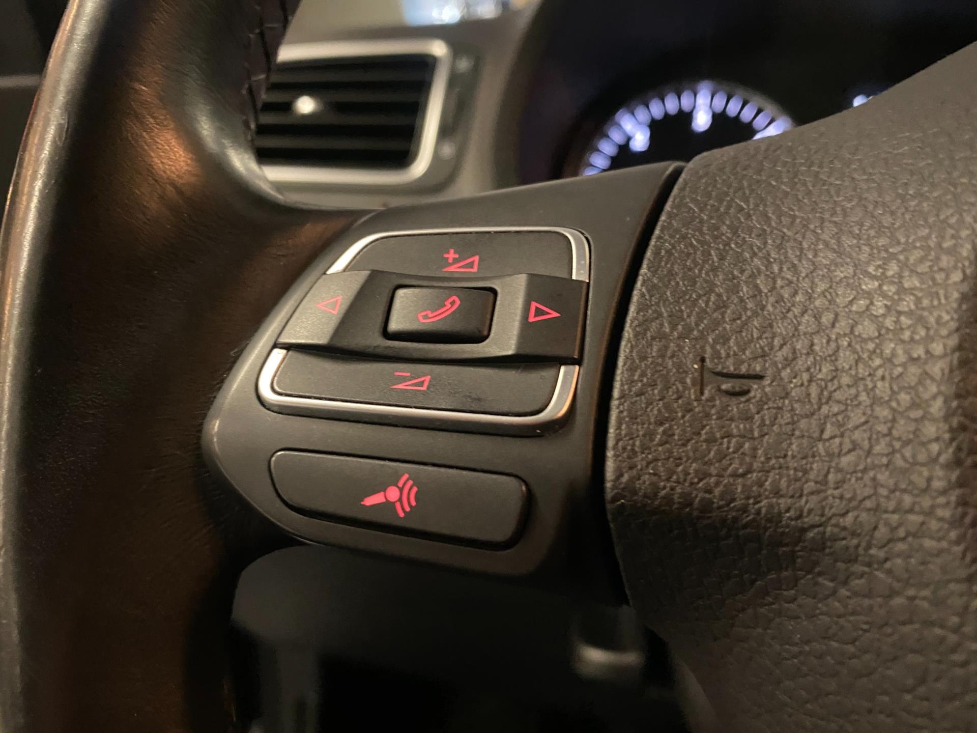 volkswagen-polo-image10.jpg
