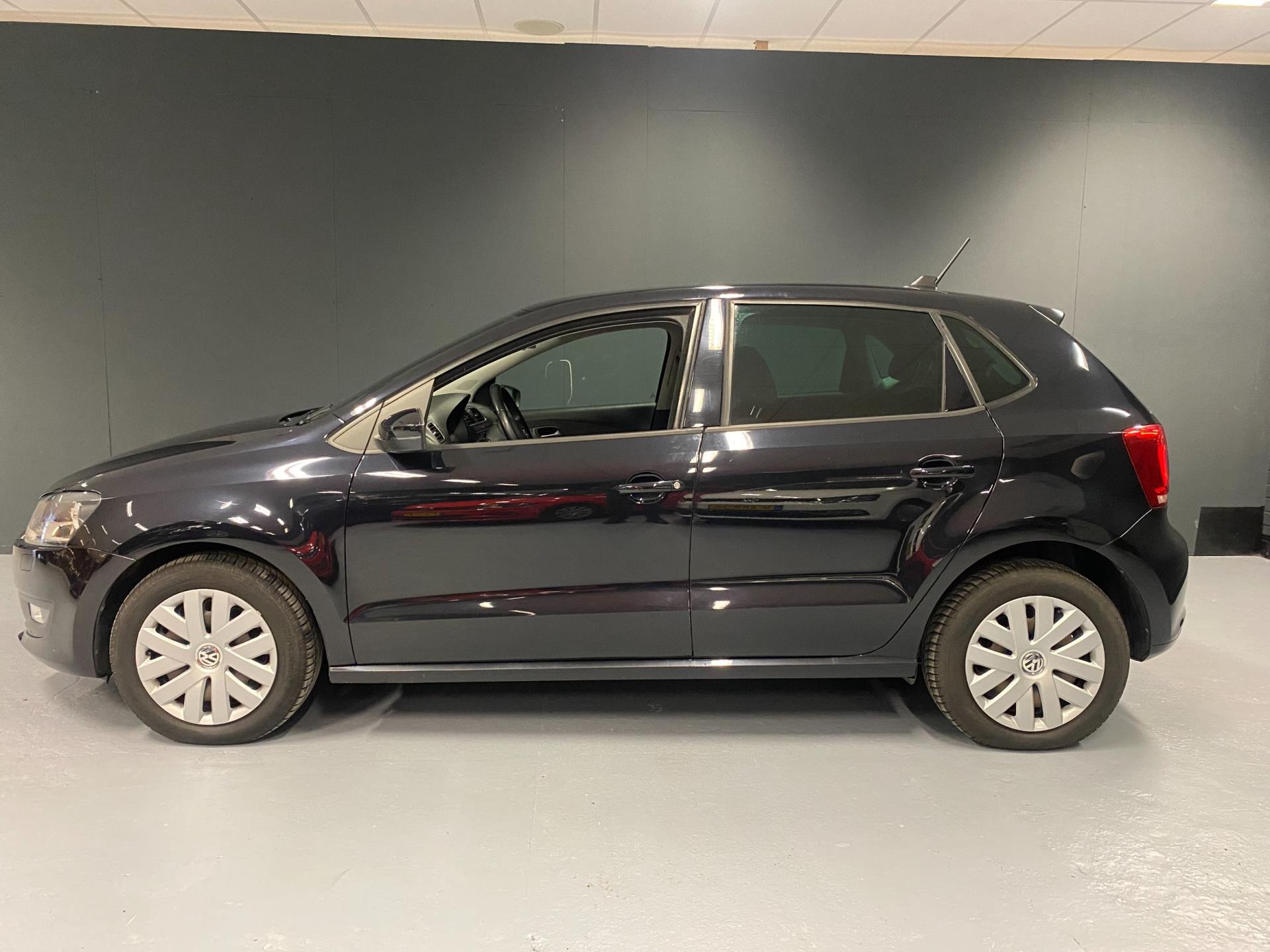 volkswagen-polo-image2.jpg