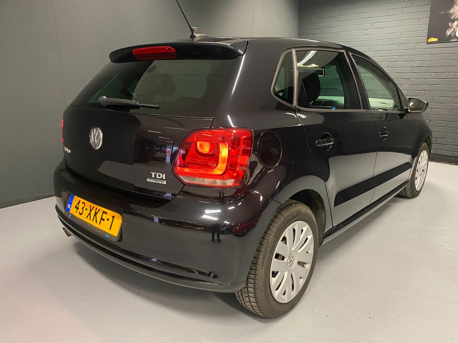 volkswagen-polo-image3.jpg