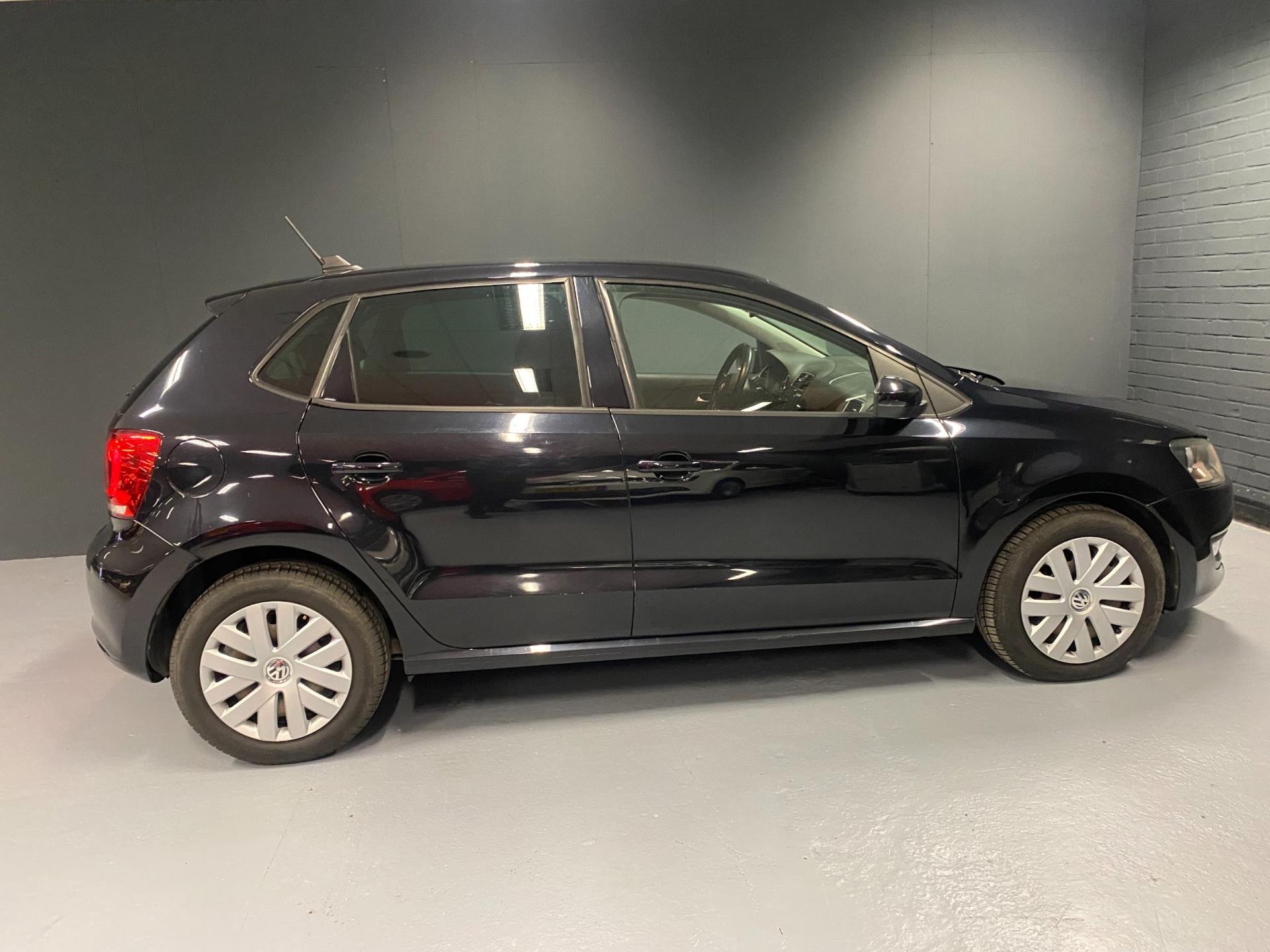 volkswagen-polo-image4.jpg