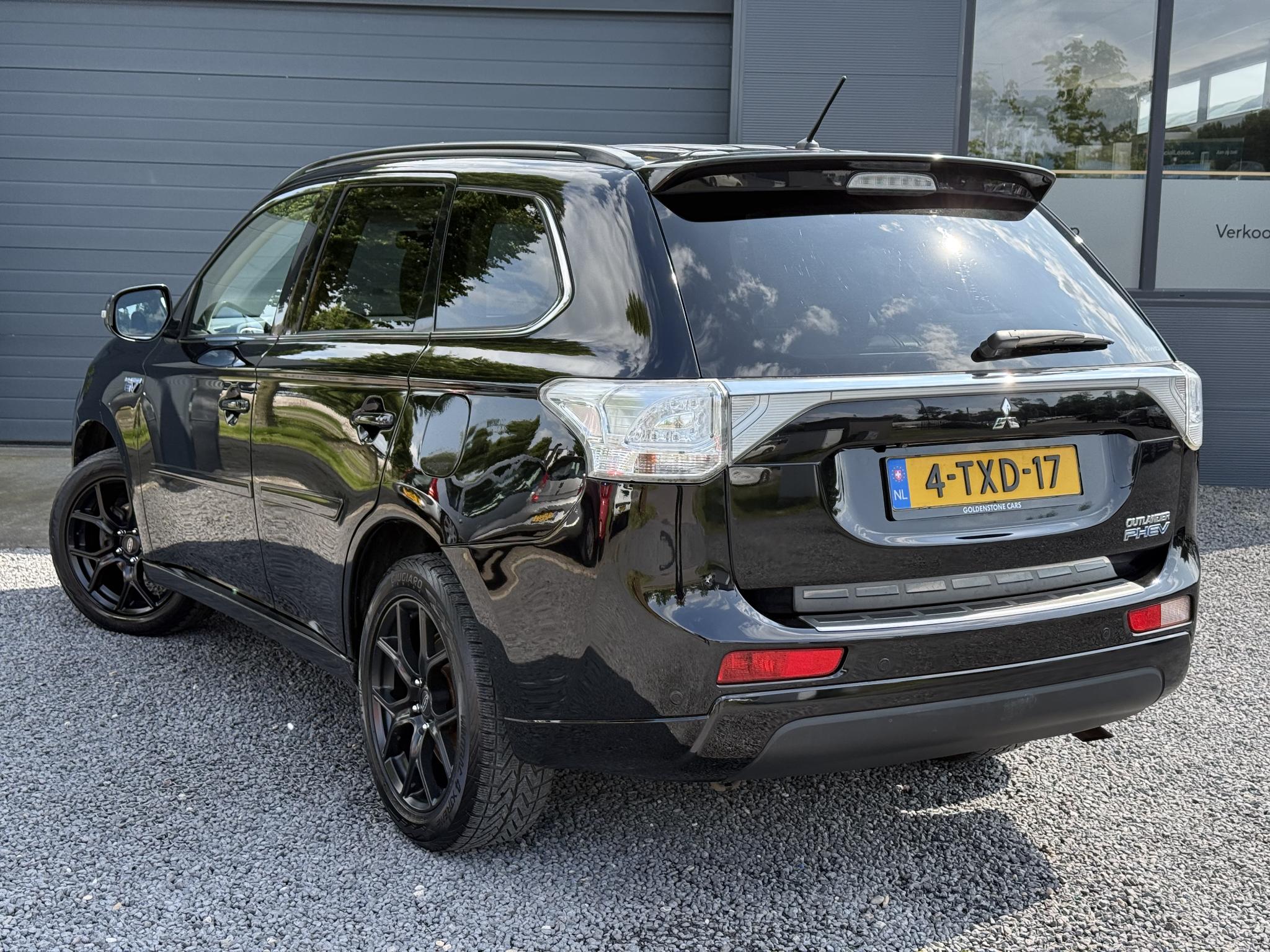mitsubishi-outlander-image5.jpg
