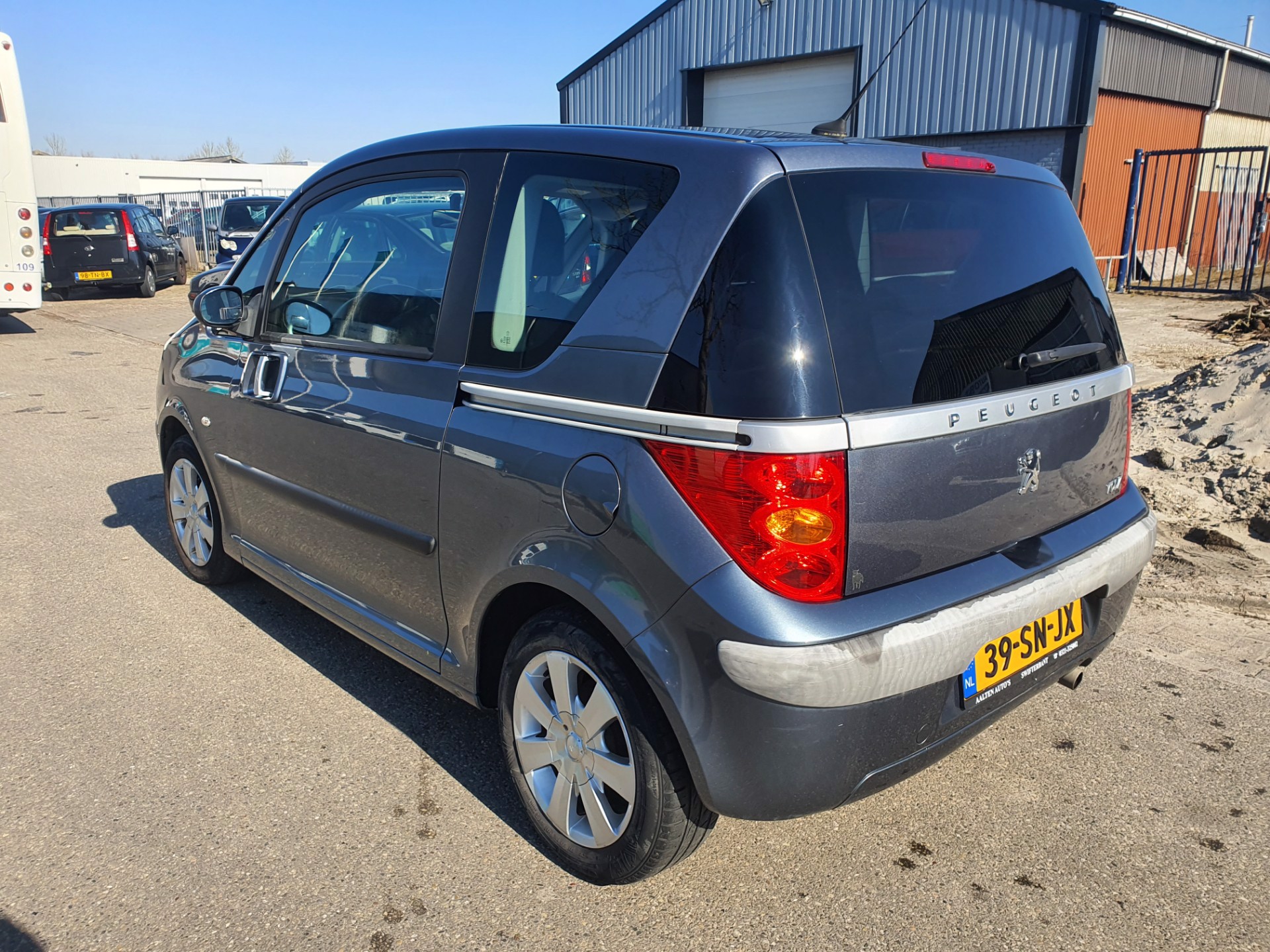 peugeot-1007-image2.jpg