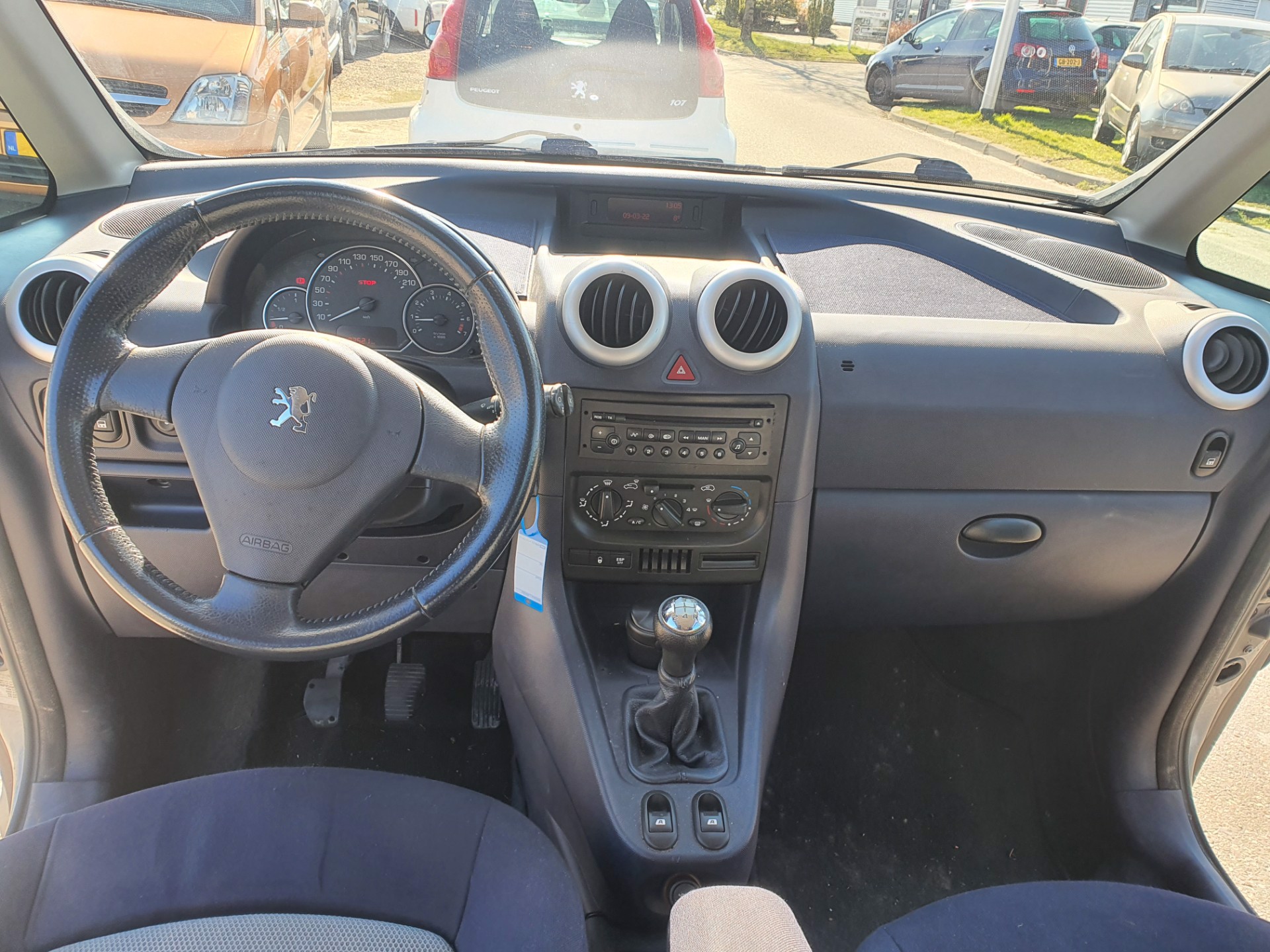 peugeot-1007-image4.jpg