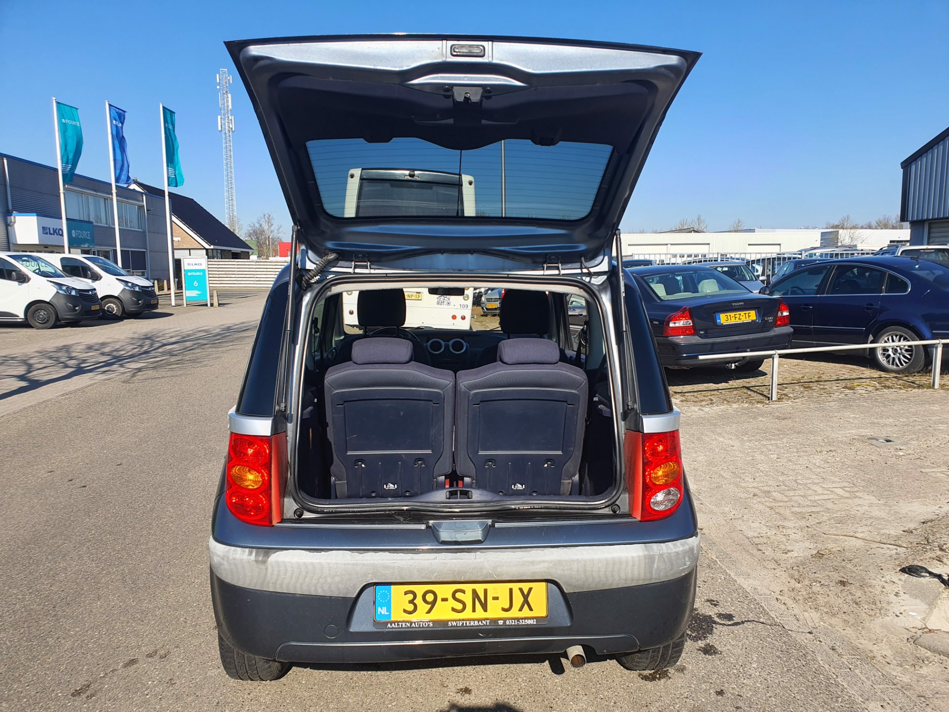 peugeot-1007-image5.jpg