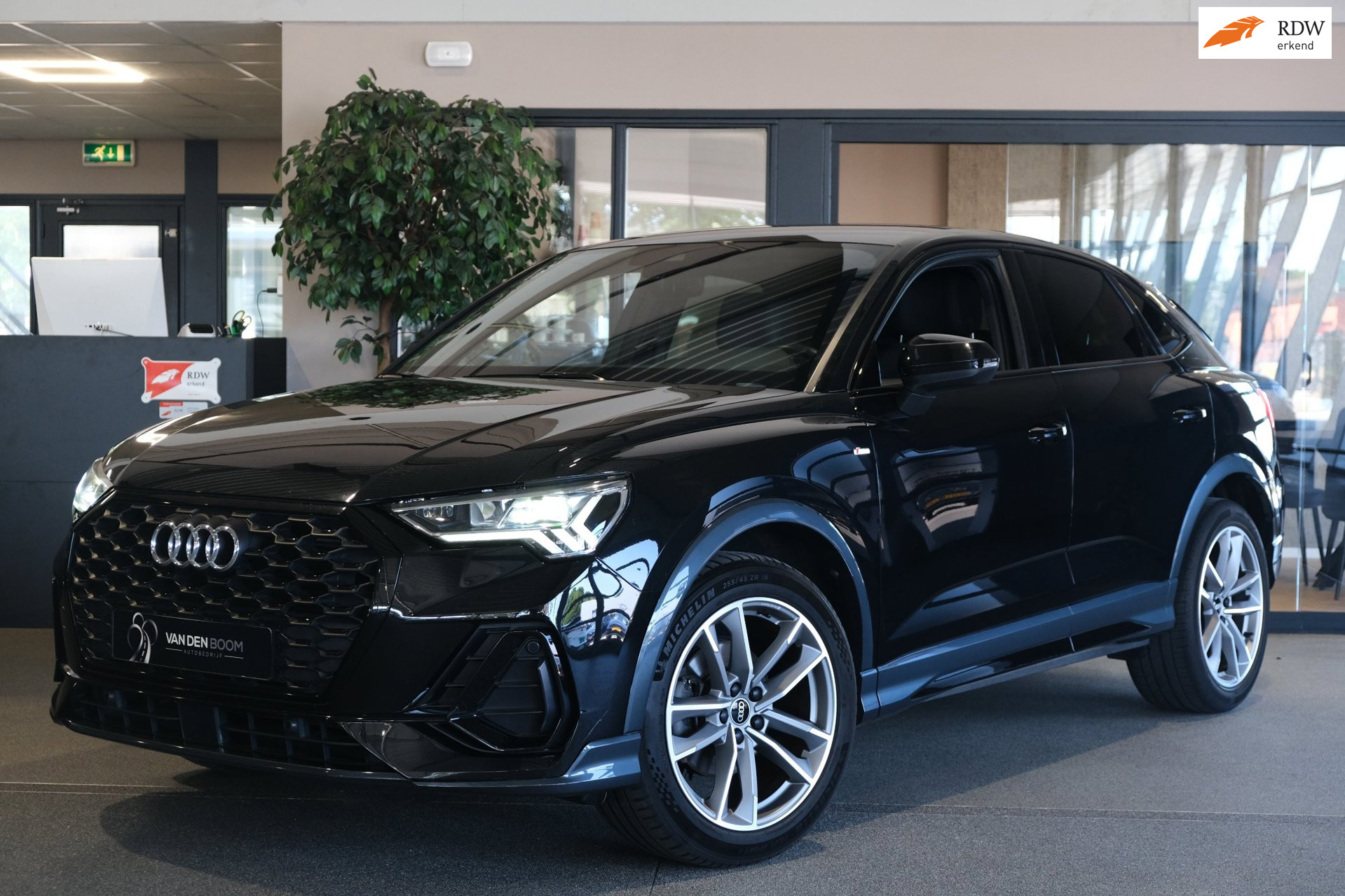 Audi Q3 Sportback 35 TFSI S-Line S-tronic Navi Leder Cruise Pdc Climate Keyless