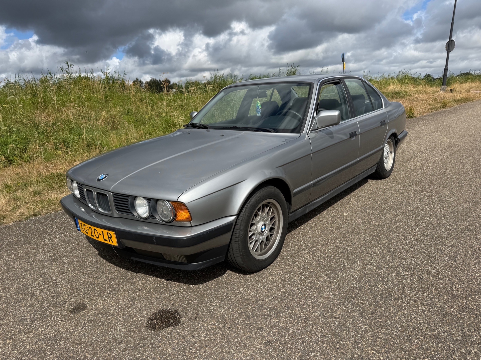 BMW 5 Serie 520i yountimer! incl NAP & NIEUWE APK !