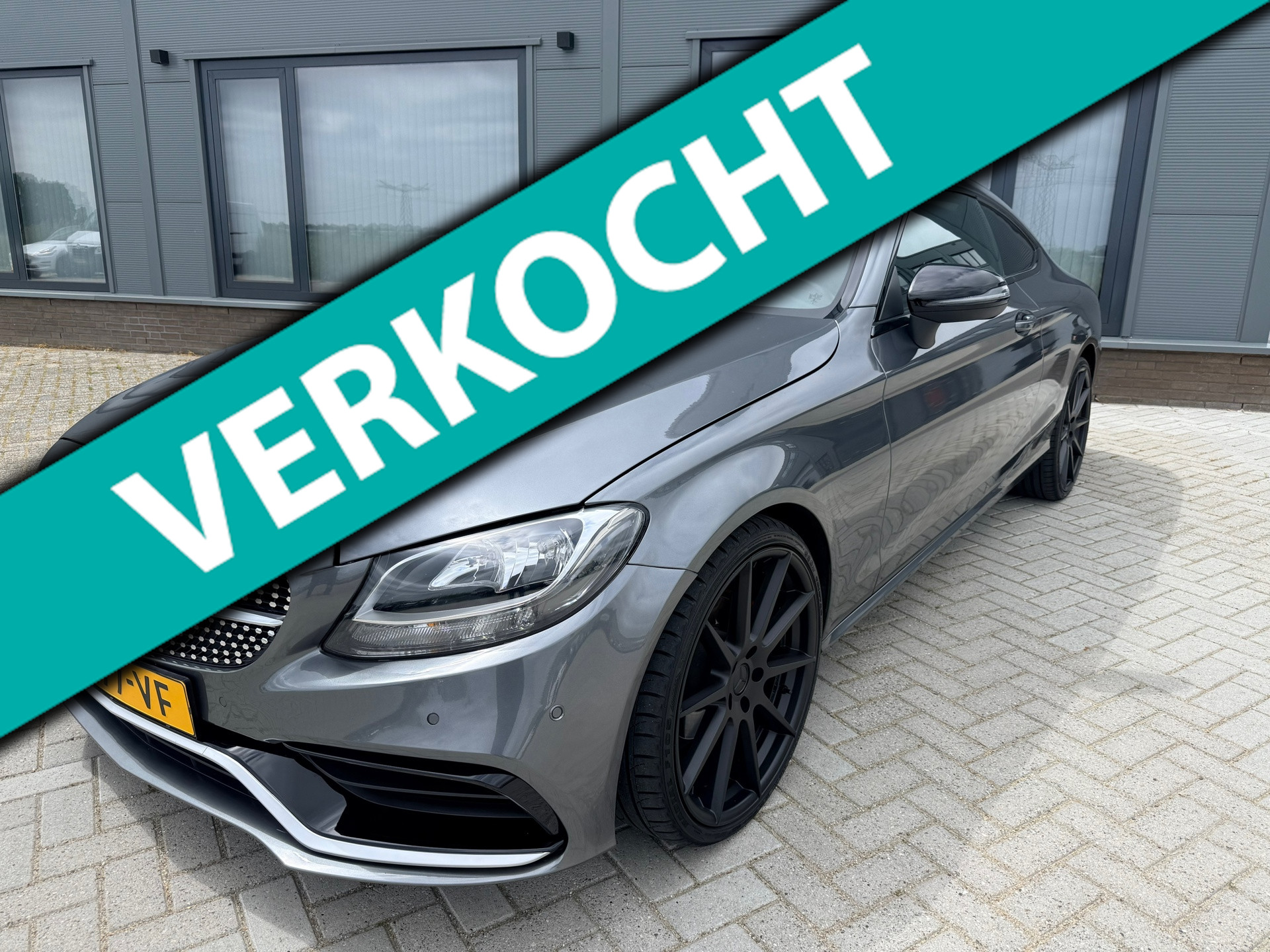 Mercedes-Benz C-Klasse Coupé 180|AMG|Automaat|20 inch|Stoelverwarming|Apk|