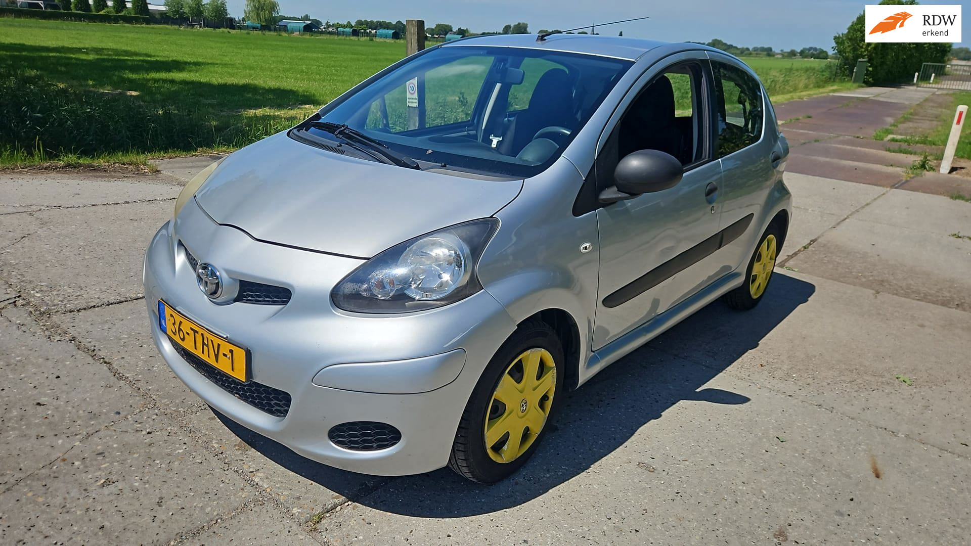Toyota Aygo 1.0-12V Comfort Navigator/ 5 deurs/ bj 2011