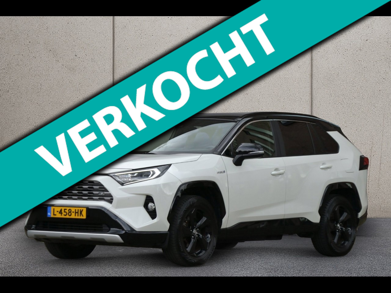 Toyota RAV4 2.5 Hybrid Bi-Tone | Panoramadak | Trekhaak | Achteruitrijcamera