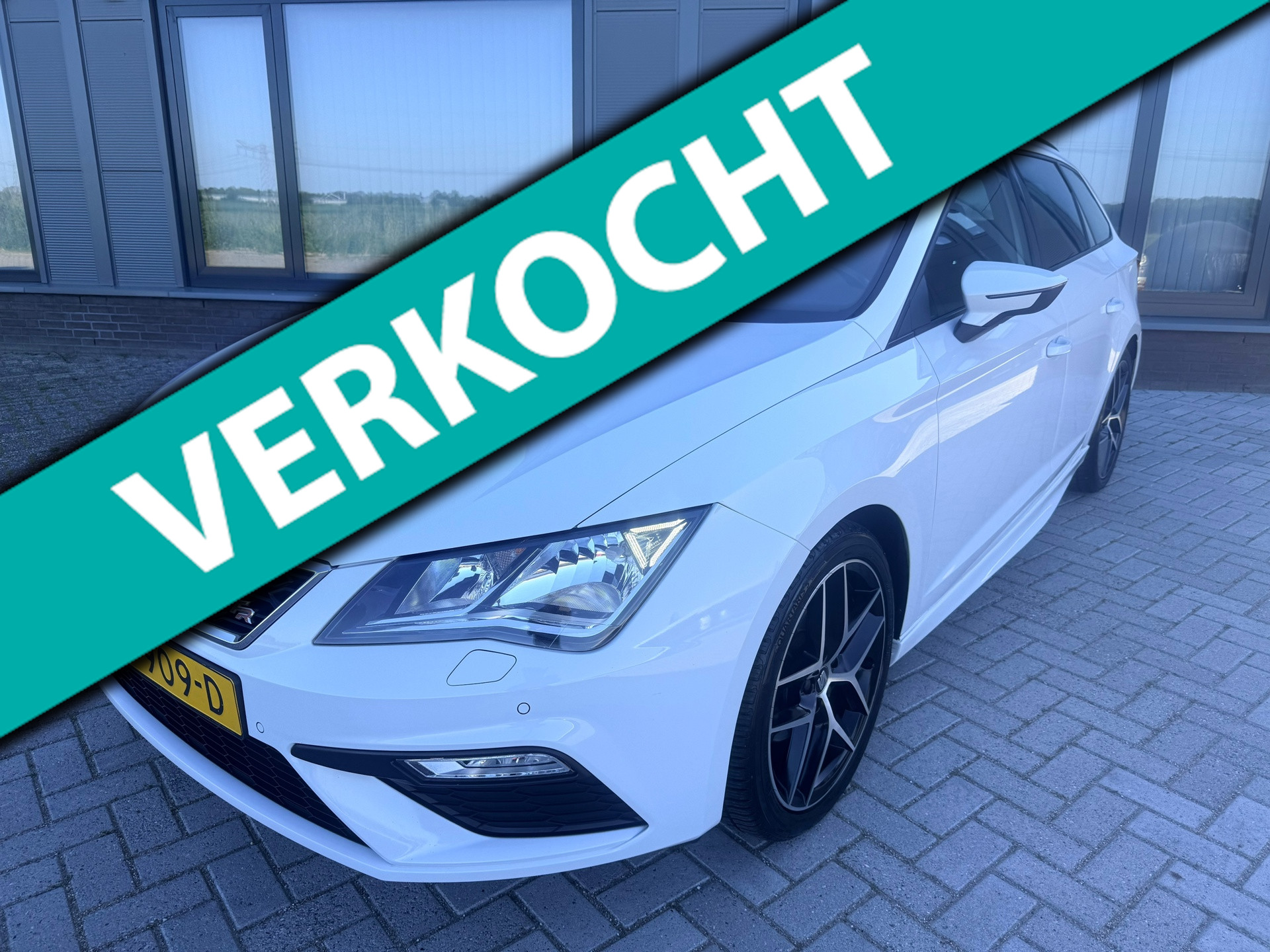 SEAT Leon ST 1.5 TSI FR 150PK!|AUTOMAAT|TREKHAAK|NAP|DSG|Carplay|Facelift|