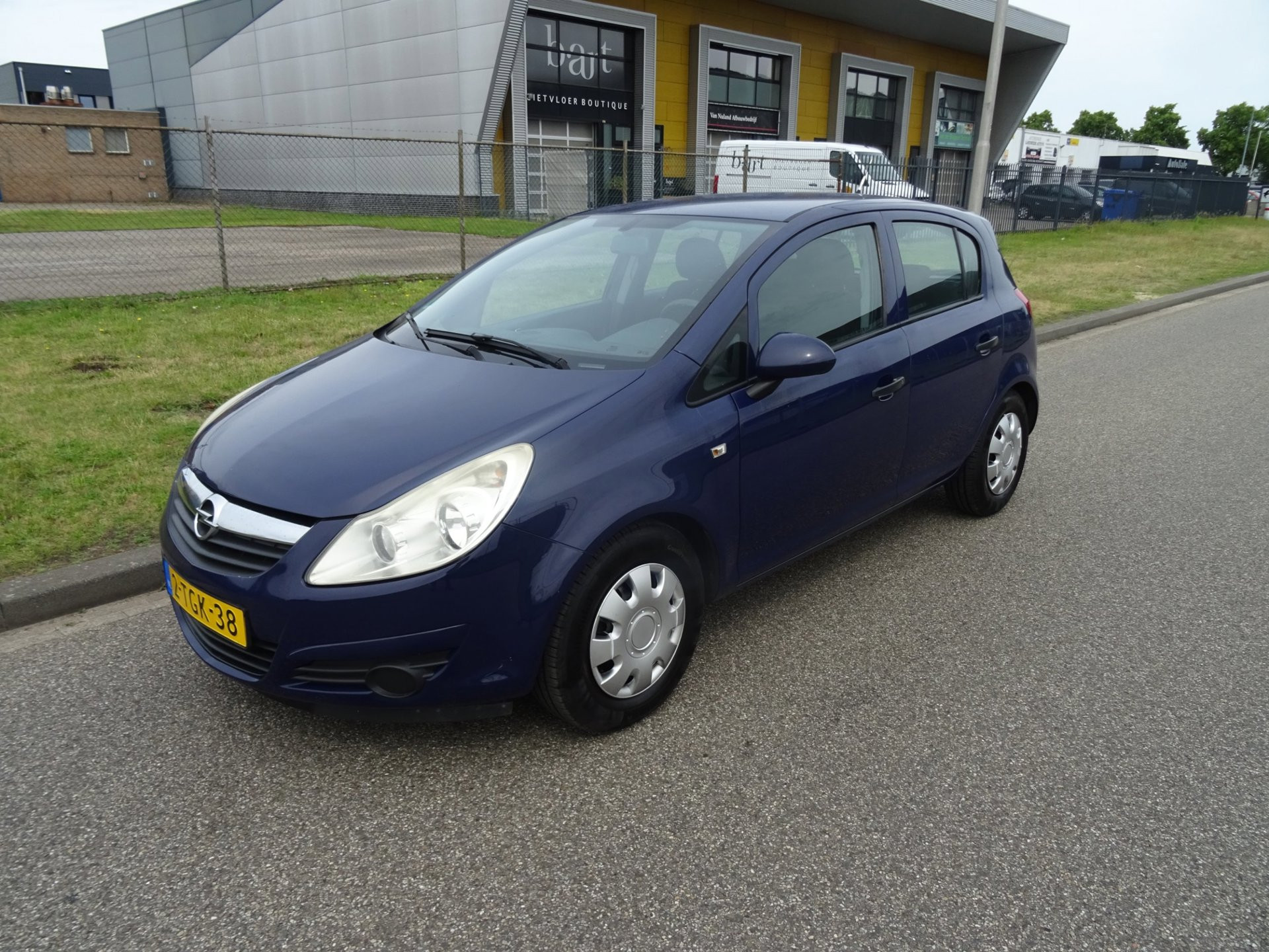 Opel Corsa 1.2-16V ‘111’ Edition