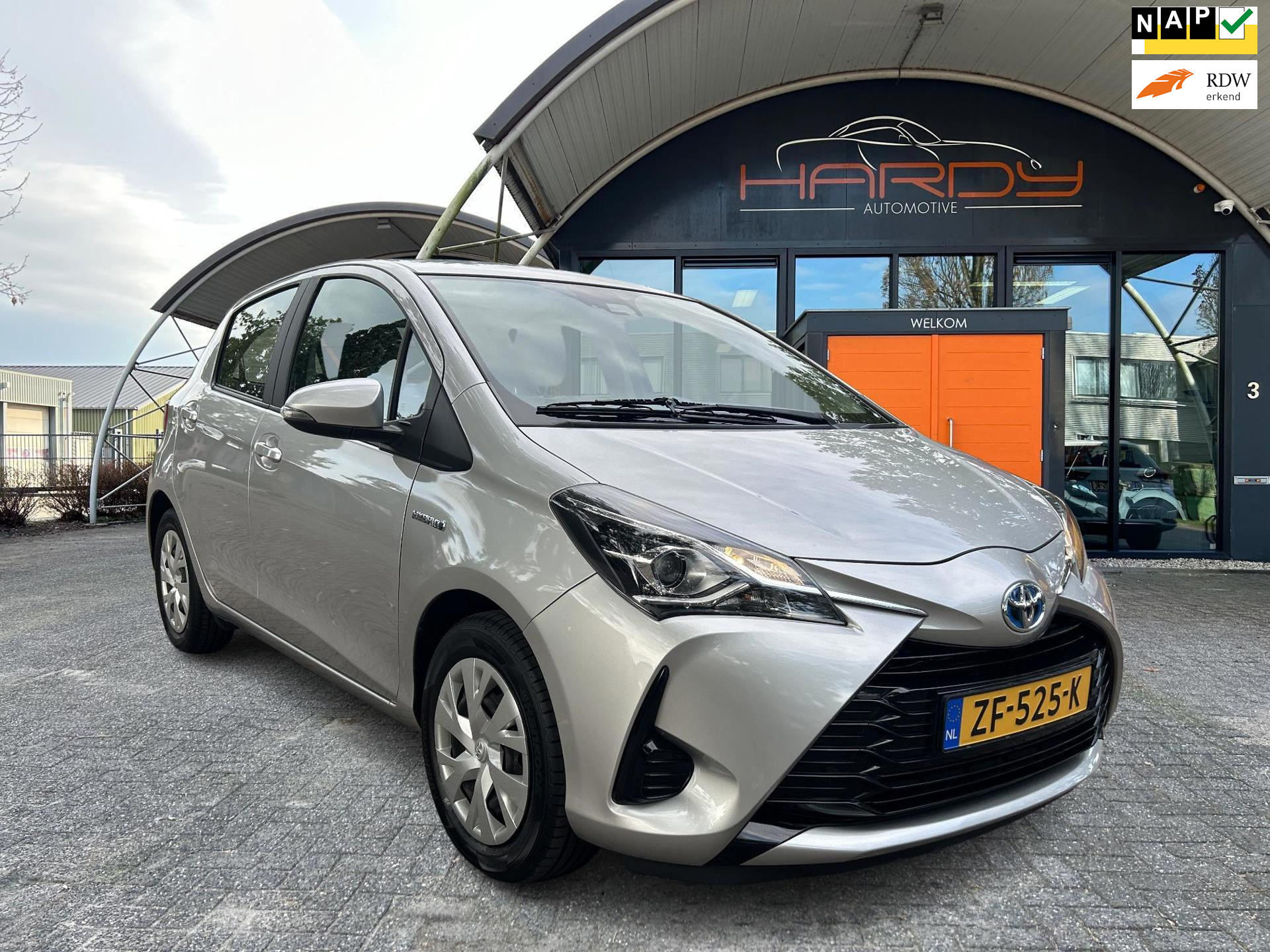 Toyota Yaris 1.5 Hybrid Active 1e EIG NL-Auto Rijklaarprijs!