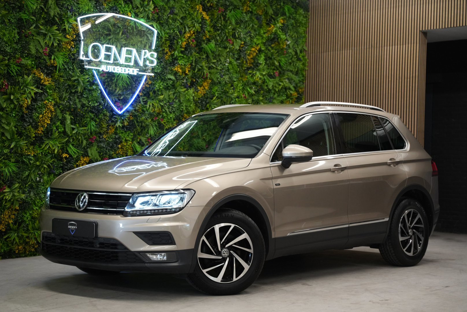 Volkswagen Tiguan 1.4 TSI ACT Highline / Trekhaak / Cruise / PDC