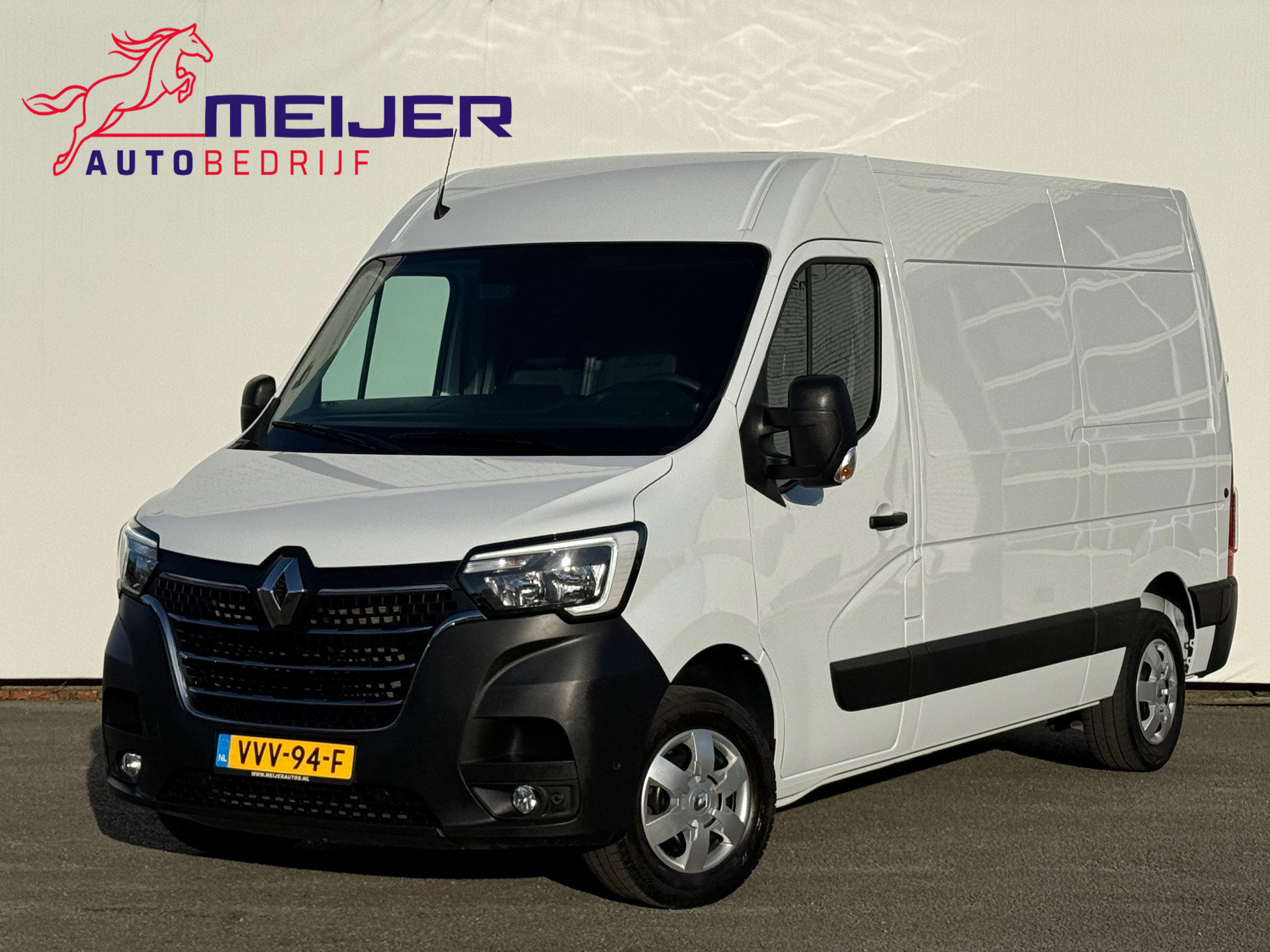 Renault Master T35 2.3 dCi 150 L2H2 Energy Work Edition Camera | Airco | Cruise | Navigatie | 3 zits | PDC | 150 PK | Trekhaak!