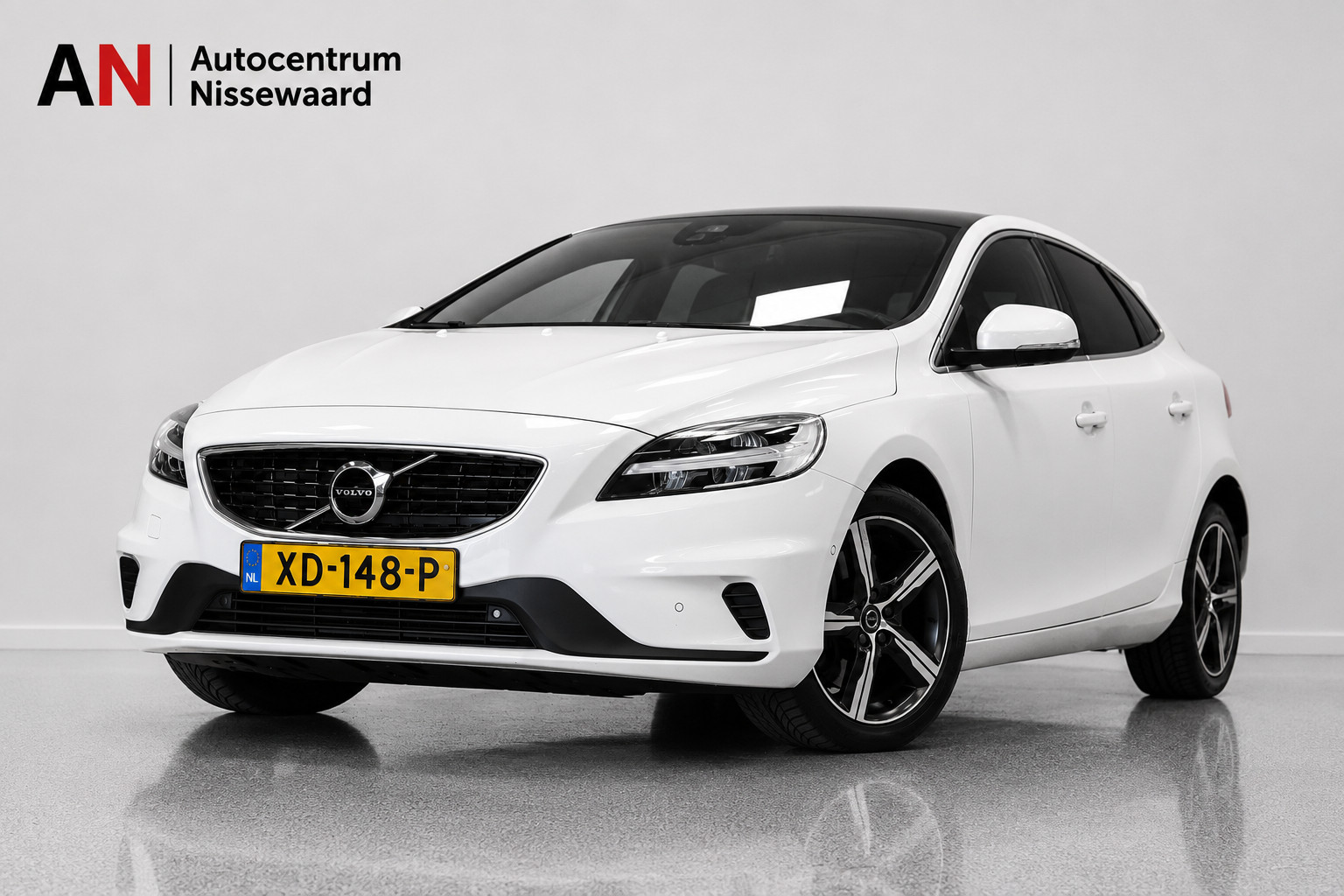 Volvo V40 1.5 T3 Polar+ Sport |Panorama|Leder|