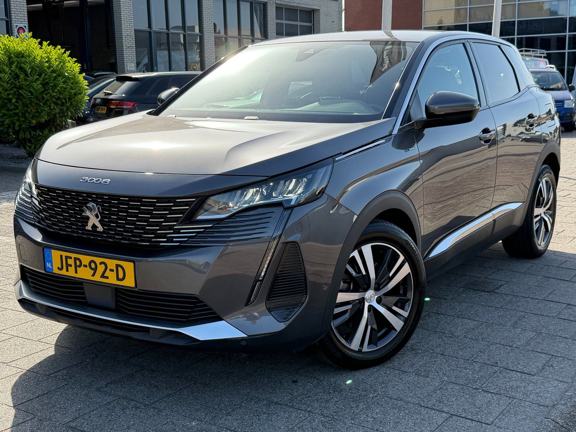 Peugeot 3008 1.6 HYbrid 225 Allure