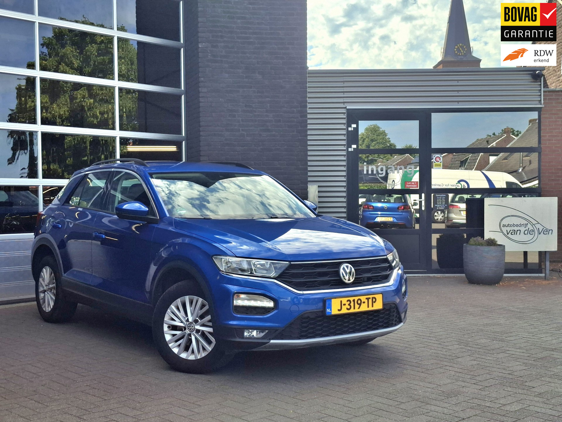 Volkswagen T-Roc 1.5 TSI Sport | Stoel -& stuurverwarming | Achteruitrij Camera