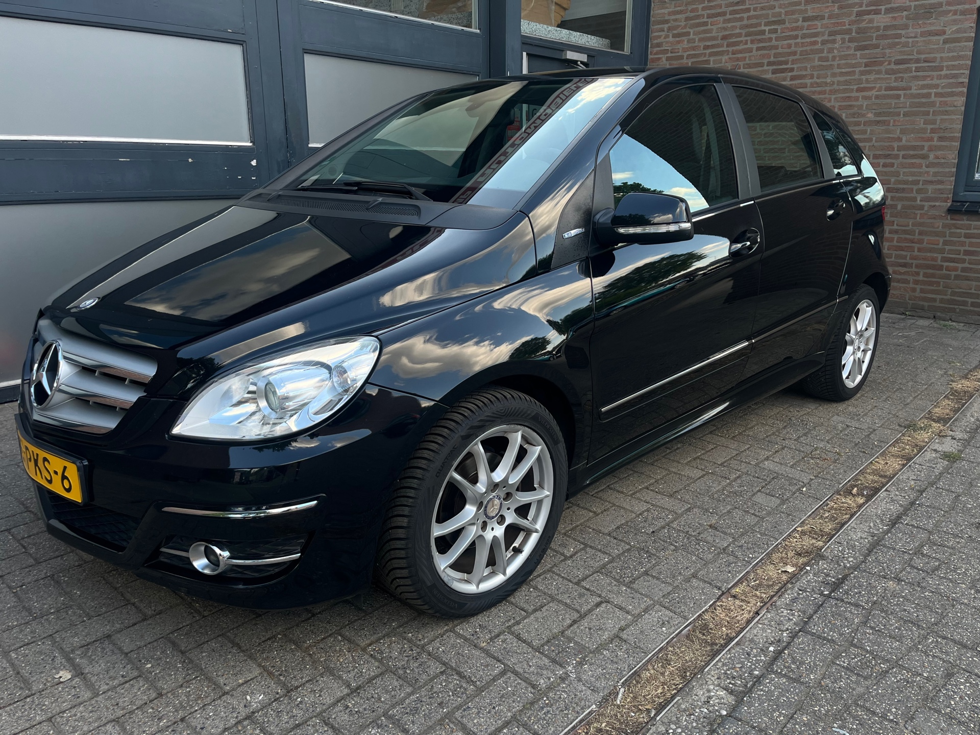 Mercedes-Benz B-Klasse 160 BlueEFFICIENCY Business Class