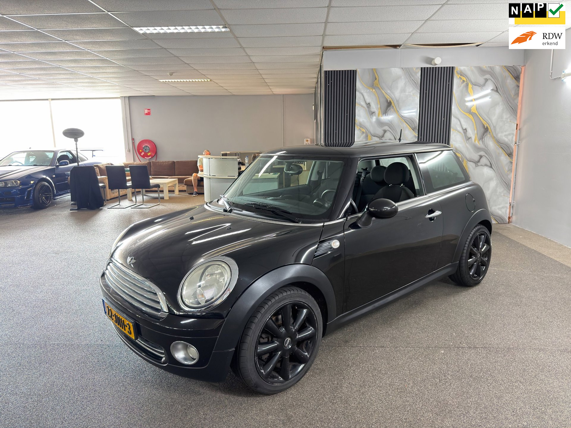 MINI 3-deurs 1.6 Cooper Pepper Apk Nieuw,Airco,N.A.P,Lm velgen,Bluetooth,E-Ramen,2 sleutels+boekjes!!