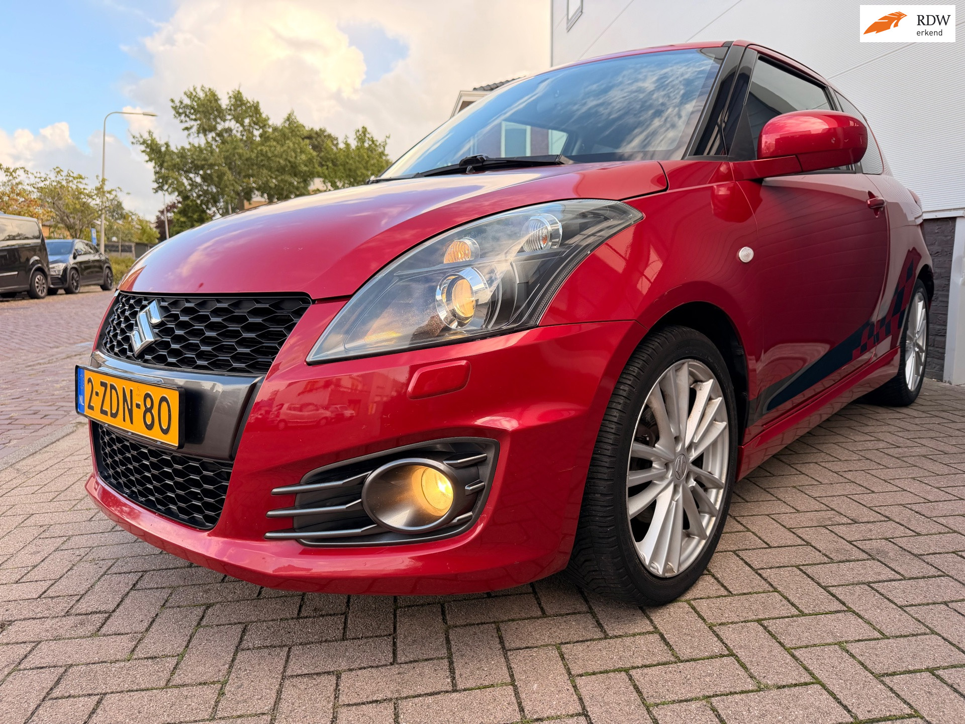 Suzuki Swift 1.6 Sport/Navi/keyless/Cruise-c/Xenon/Climate-c/Pdc/Bluetooth/Goed-onderhouden