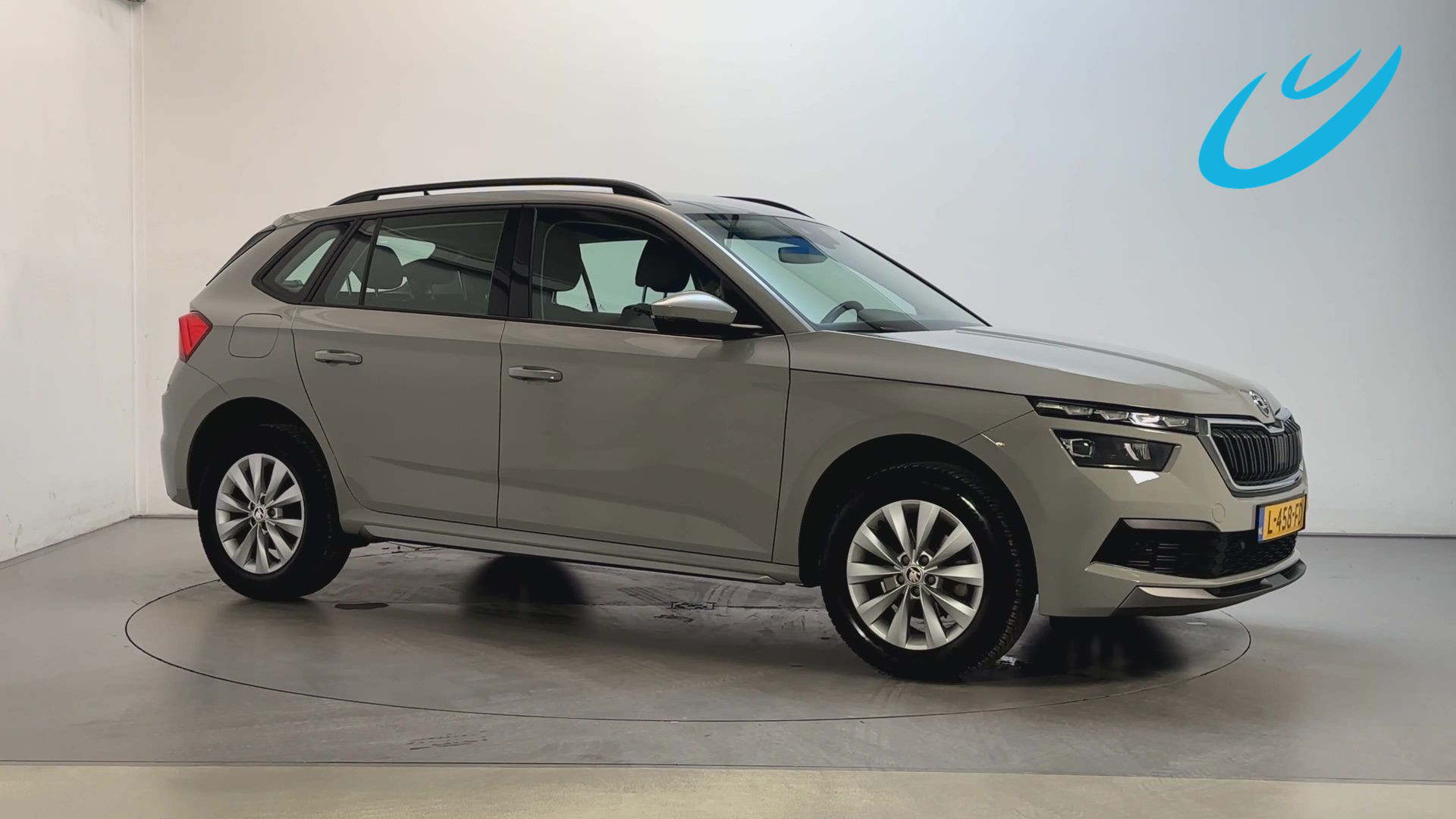 Škoda Kamiq 1.0 TSI 110pk DSG Business Edition Parkeersensoren Stoelverwarming Trekhaak Virtual Cockpit