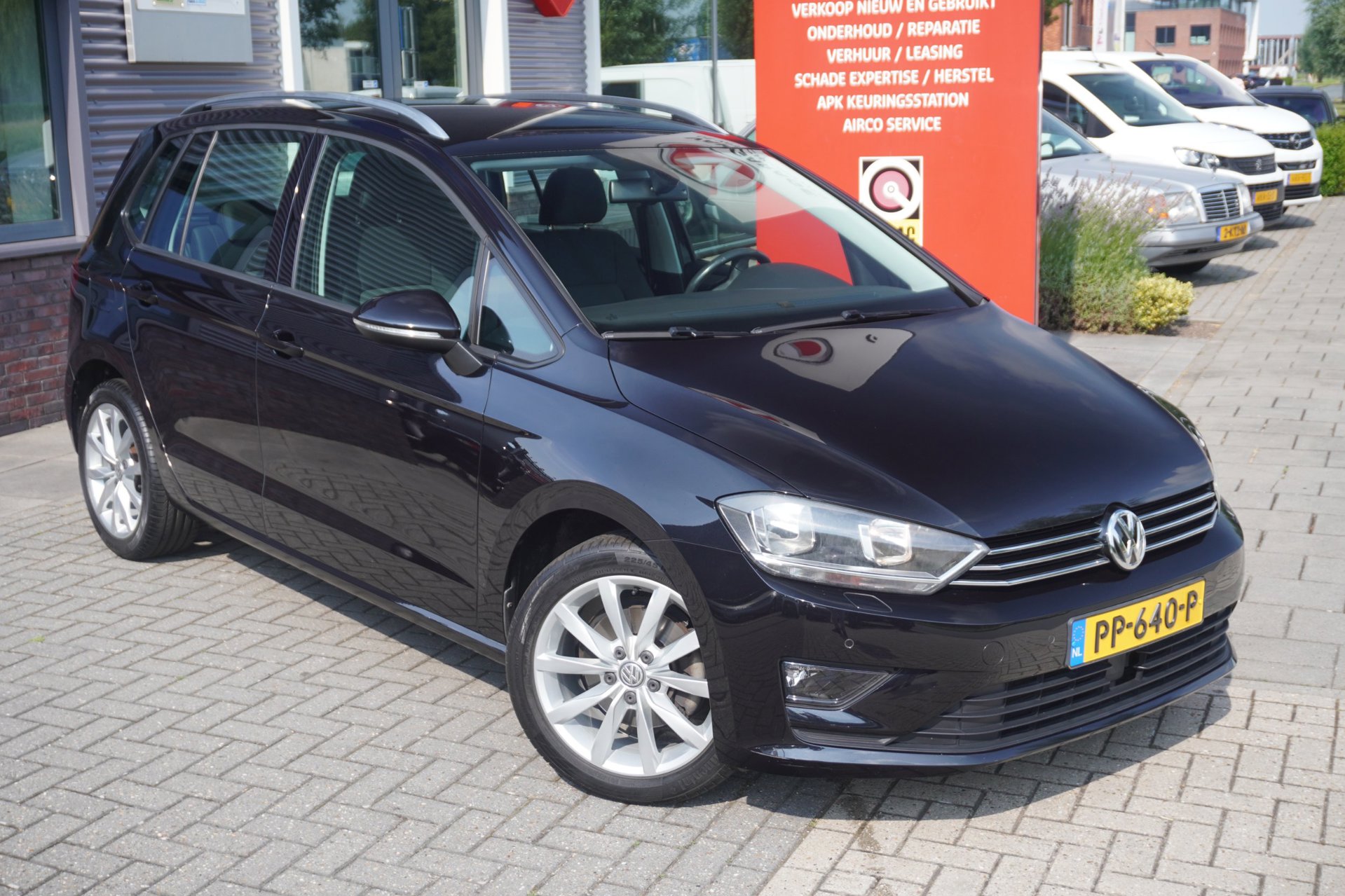 Volkswagen Golf Sportsvan 1.2 TSI Highline / Trekhaak / Stoelverwarming
