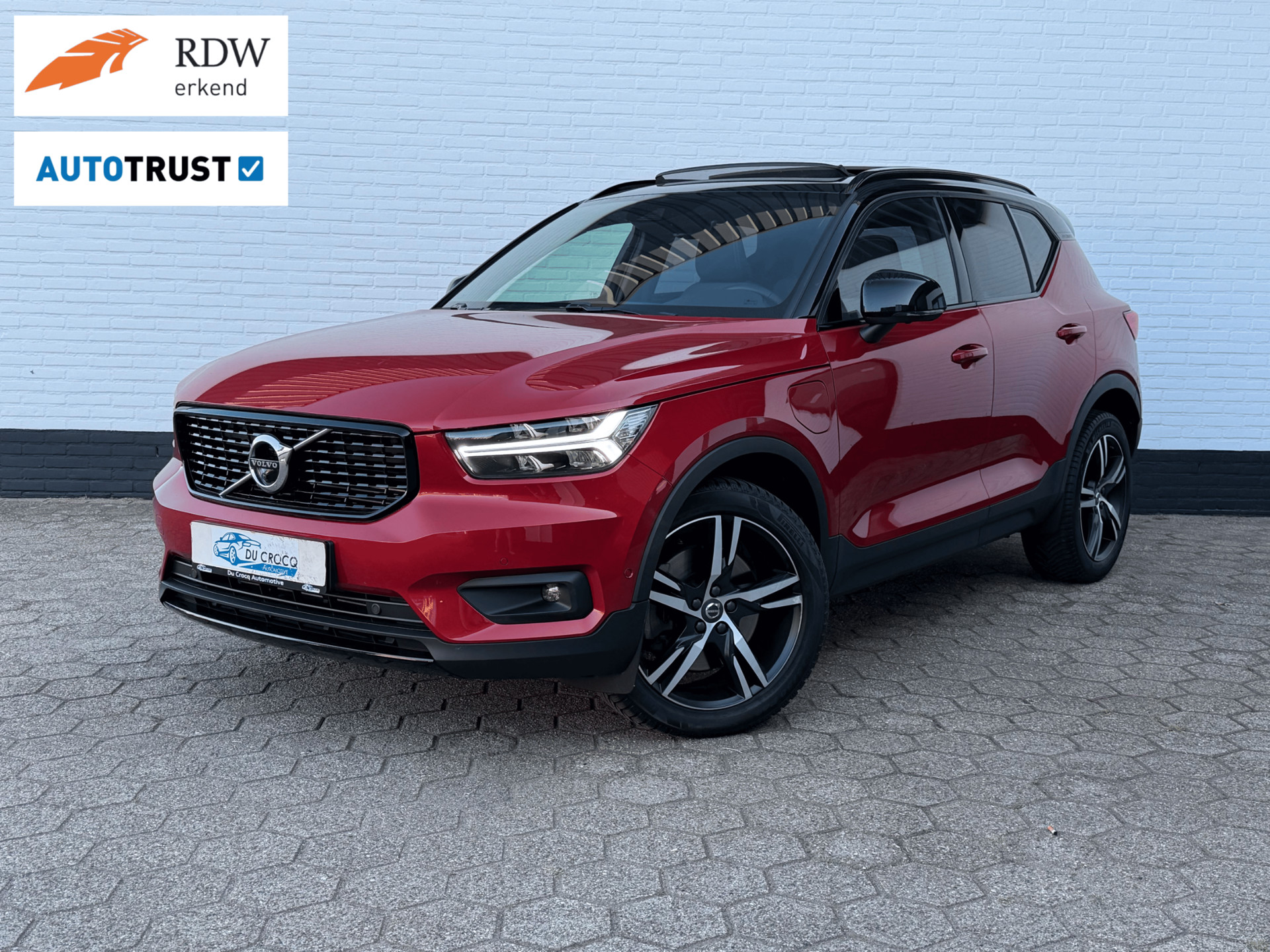 Volvo XC40 Recharge R-Design PANODAK l TREKHAAK l ACC l BLIS!