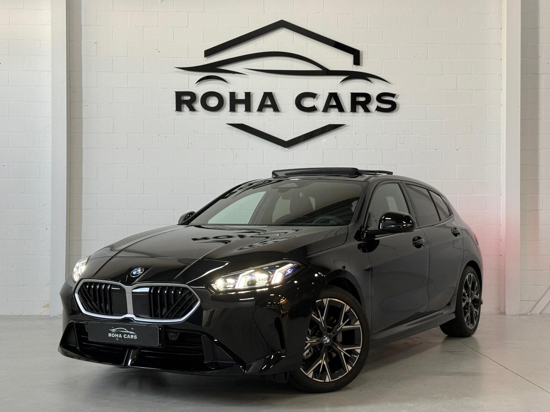 BMW 1-serie 120i pano*Side-assist*led*keyless