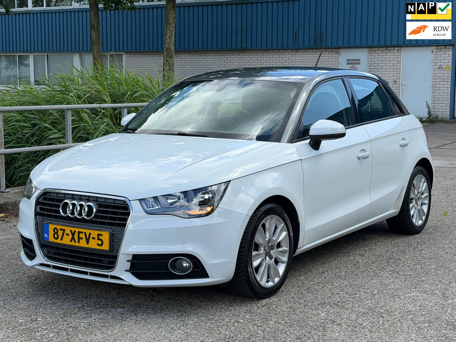 Audi A1 Sportback 1.4 TFSI Ambition Sportback Automaat! Airco! Navi! APK!