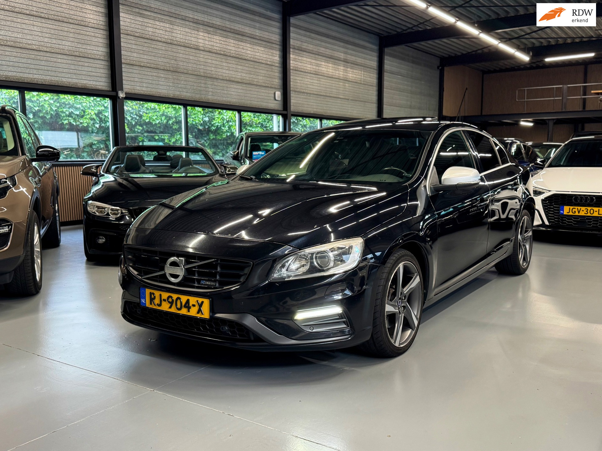 Volvo S60 2.0 D4 R-Design Pano/Led/Blis