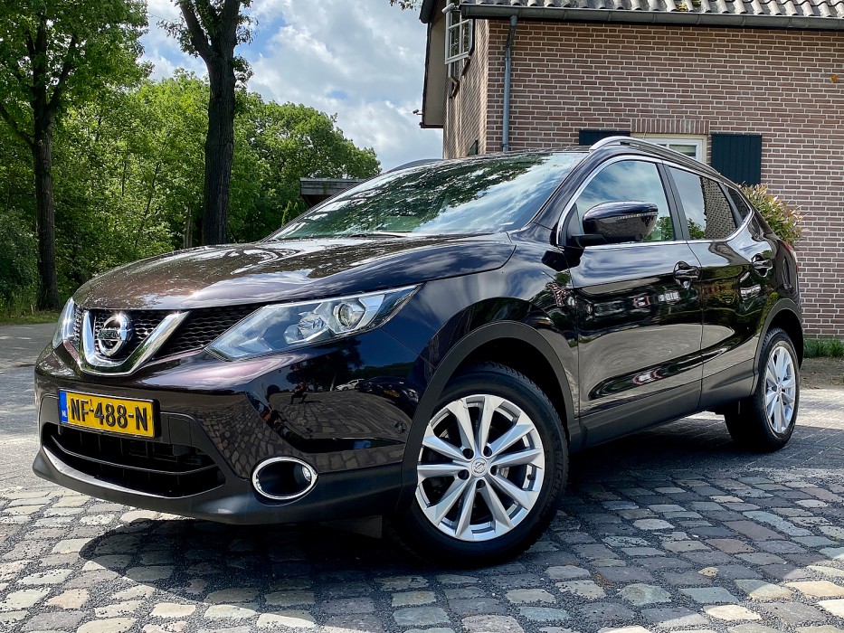 Nissan QASHQAI 1.2 autom Bns Ed panodak,leer,ecc,navi,lmv