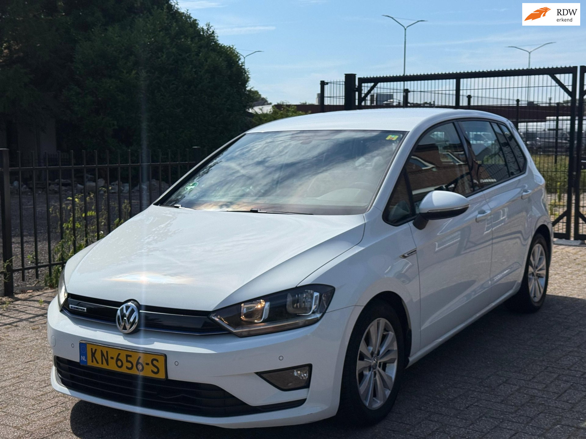 Volkswagen Golf Sportsvan 1.0 TSI Connected Series incl beurt!