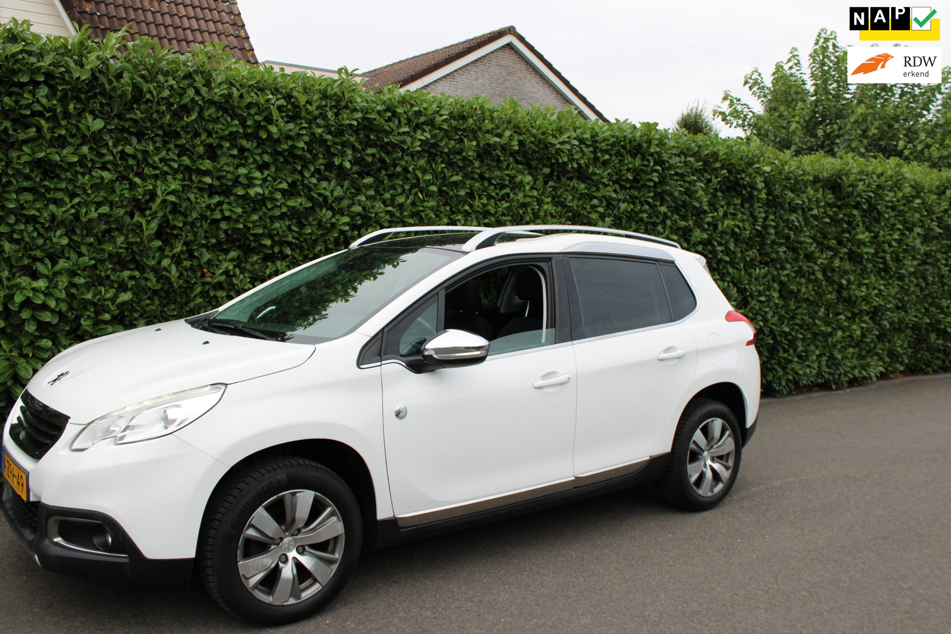 Peugeot 2008 1.2 PureTech Crossway