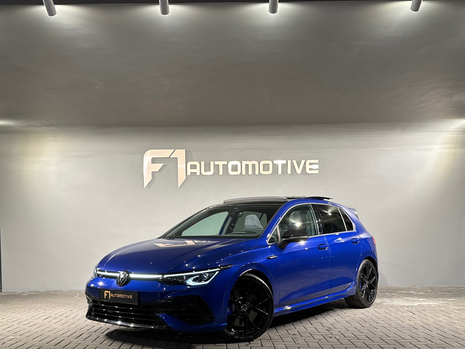 Volkswagen Golf 2.0 TSI R 4M Performance Pano|HuD|H/K|Akrapovic