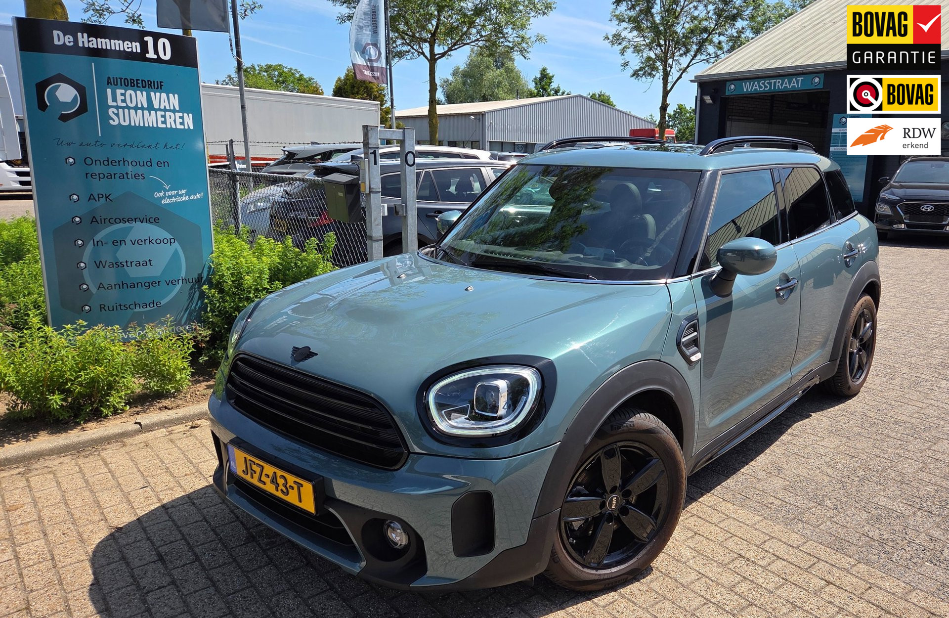 MINI Countryman 1.5 Cooper Automaat l Panorama dak l Keyless Entry l Headup display l Navi l Stoelverwarming