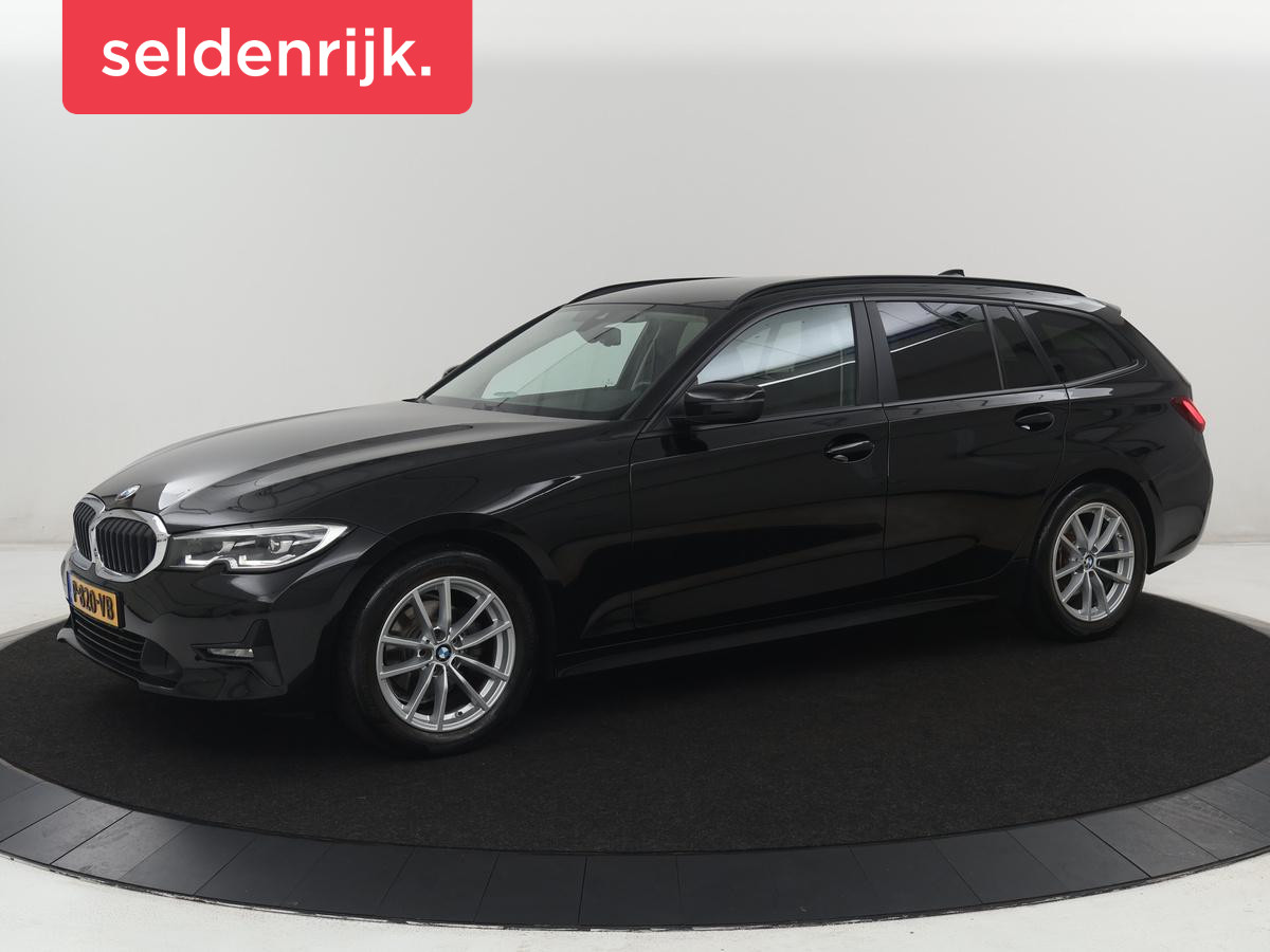 BMW 3 Serie Touring 318i Business Edition Plus | Leder | Stoelverwarming | Carplay |