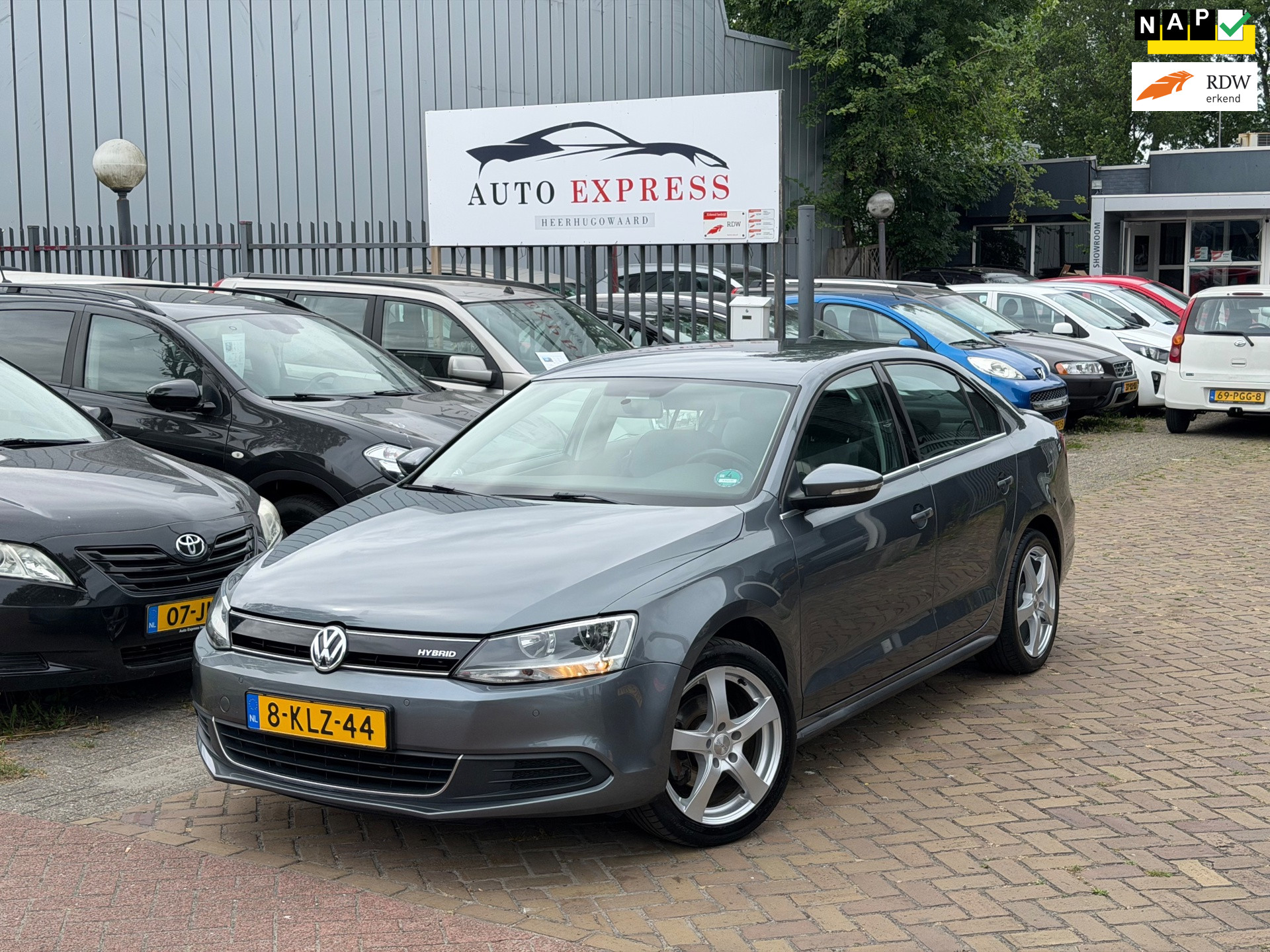 Volkswagen Jetta 1.4 TSI Hybrid Comfortline Aut/Navigatie/Cruise/Nap/Nieuw Apk/2 sleutels aanwezig/3 Maanden Garantie