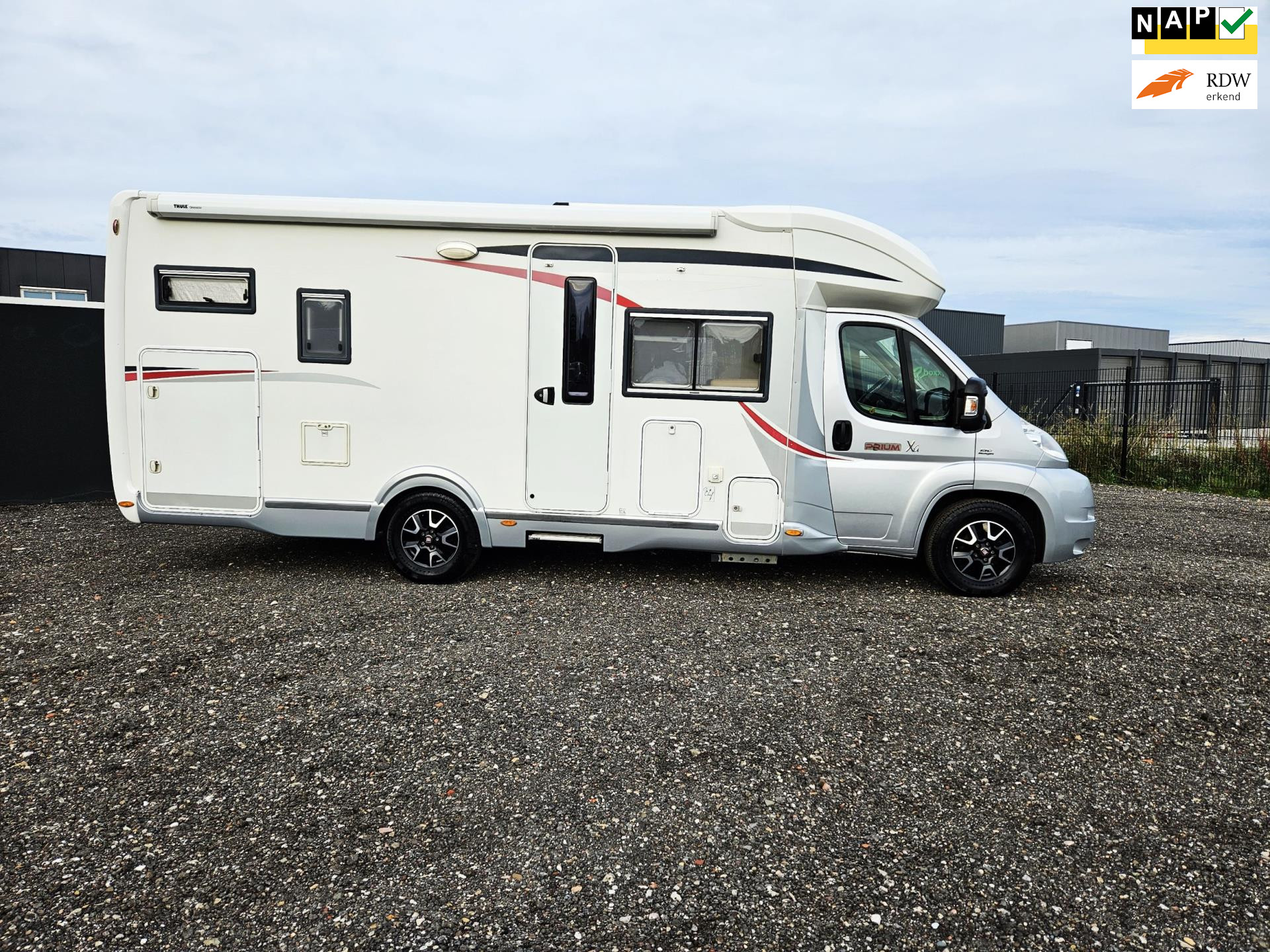 Challenger PRIUM XG AUTOMAAT 3.O LITER 180 PK*HEFBED*LEVELSYSTEEM