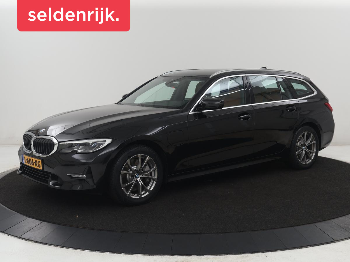 BMW 3 Serie Touring 330e Business Edition Plus | SOH 88,3% | Leder | Stoelverwarming |