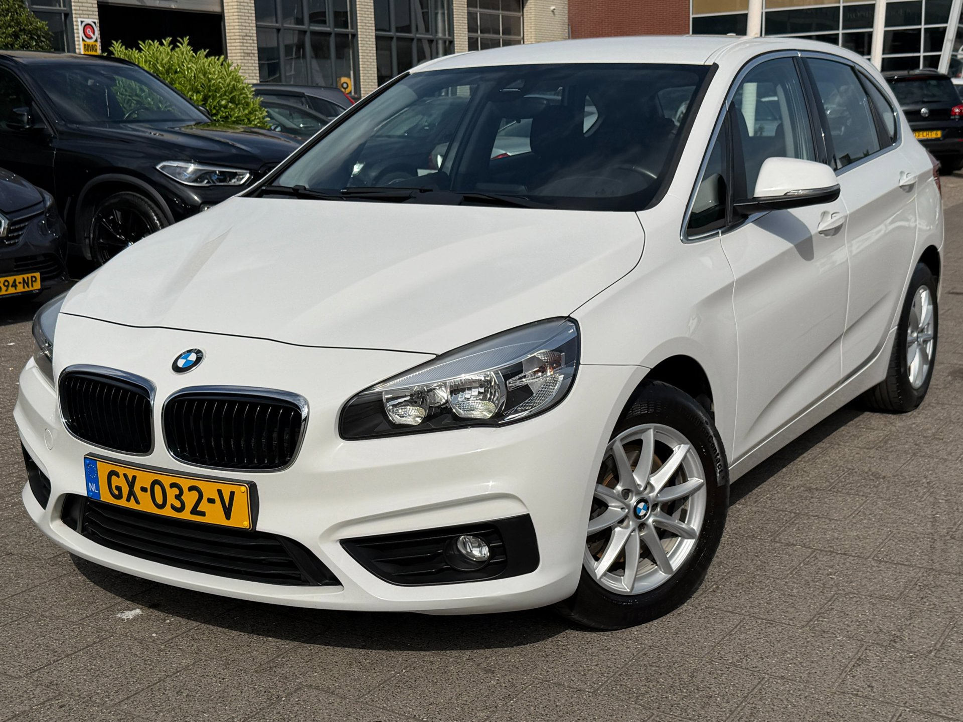 BMW 2 Serie Active Tourer 218i Essential / Trekhaak / Cruise control