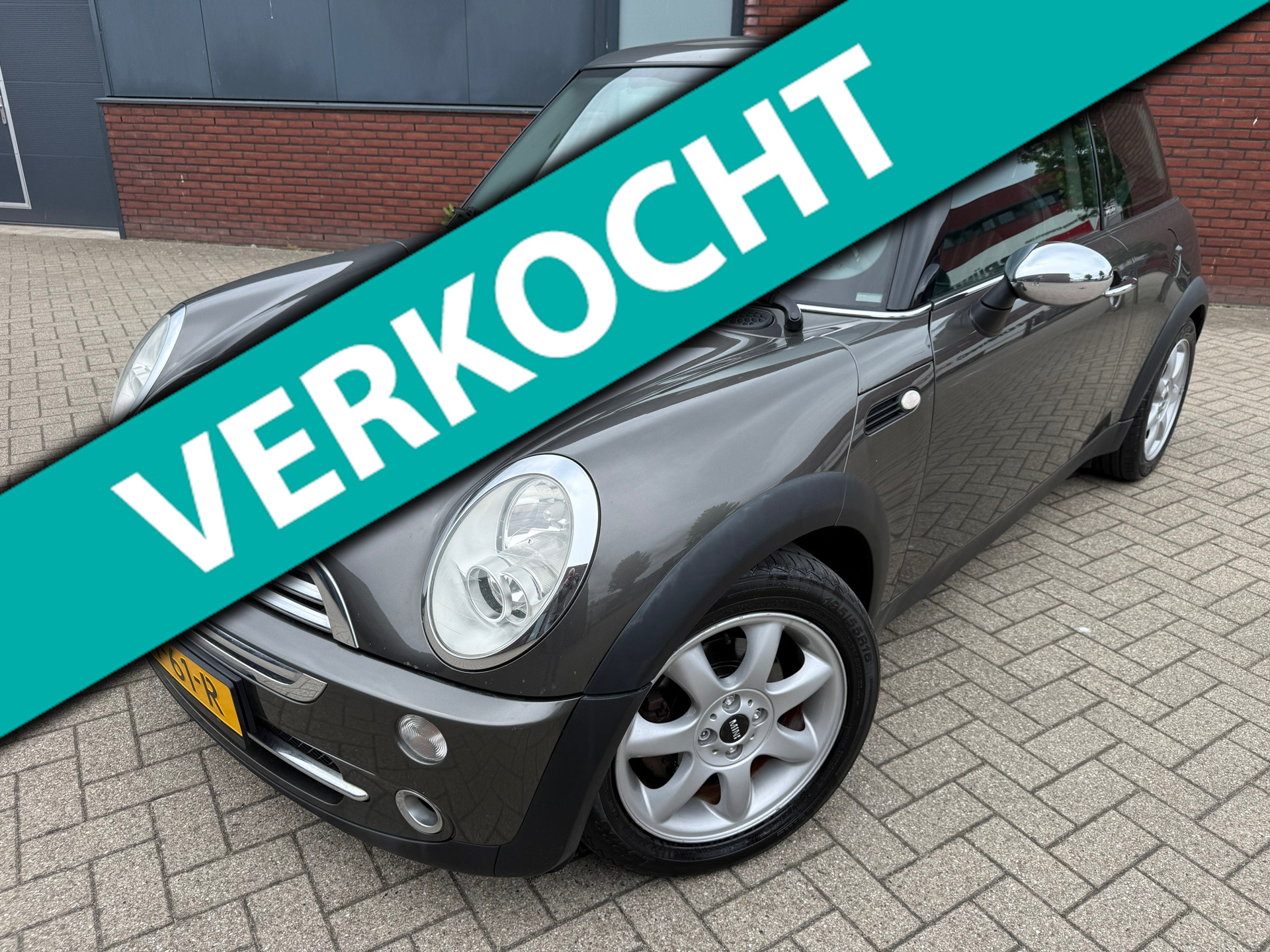 MINI 3-deurs 1.6 One Pepper PARKLANE AUTOMAAT/2006/NAVIGATIE/LEDEREN INTERIEUR/ZEER COMPLEET/NIEUWE APK/ZEER MOOI