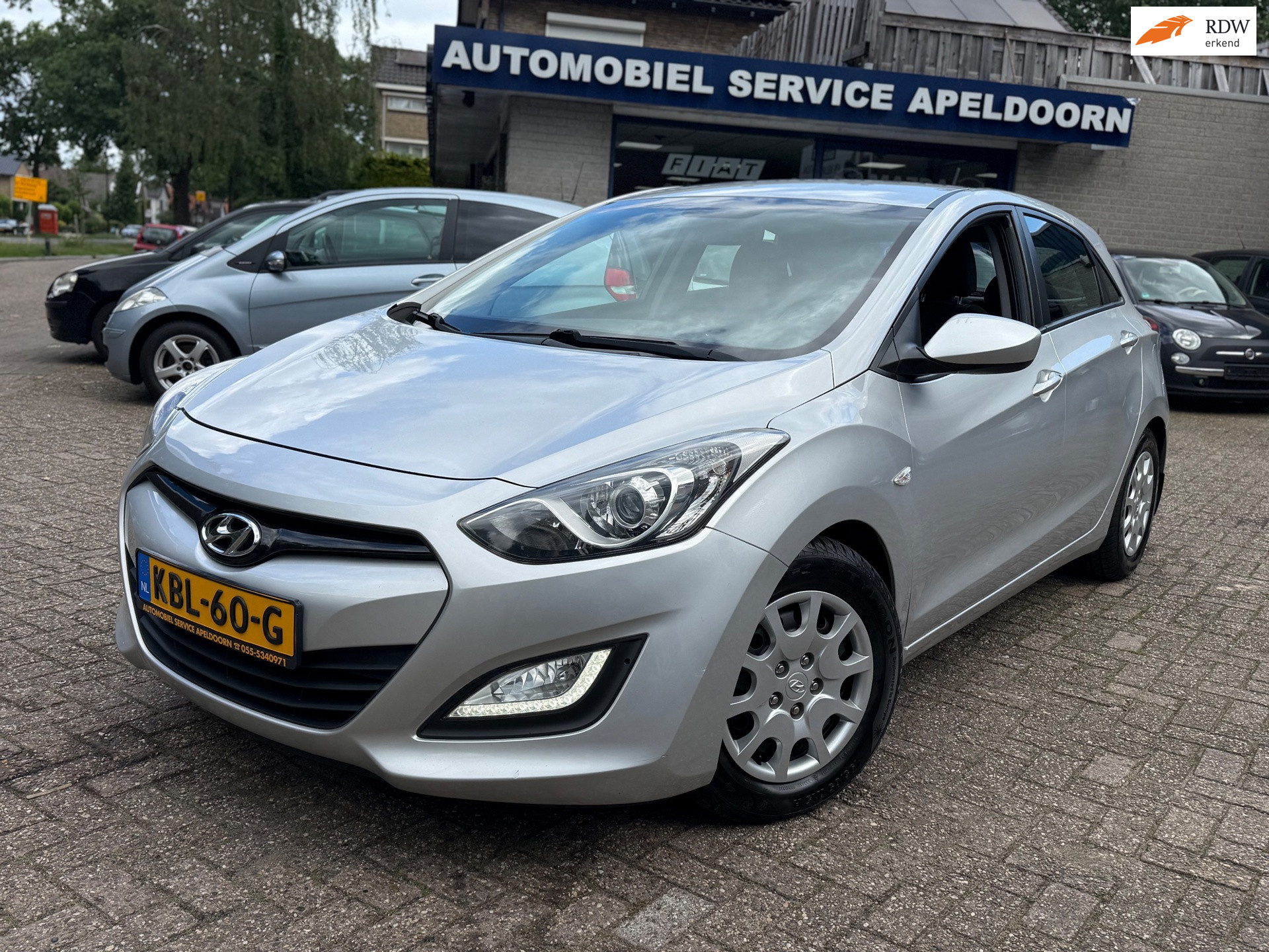 Hyundai i30 AUTOMAAT *AIRCO*ELEKTR. PAKKET*STUURBEKR.*NW. APK*BOEKJES*