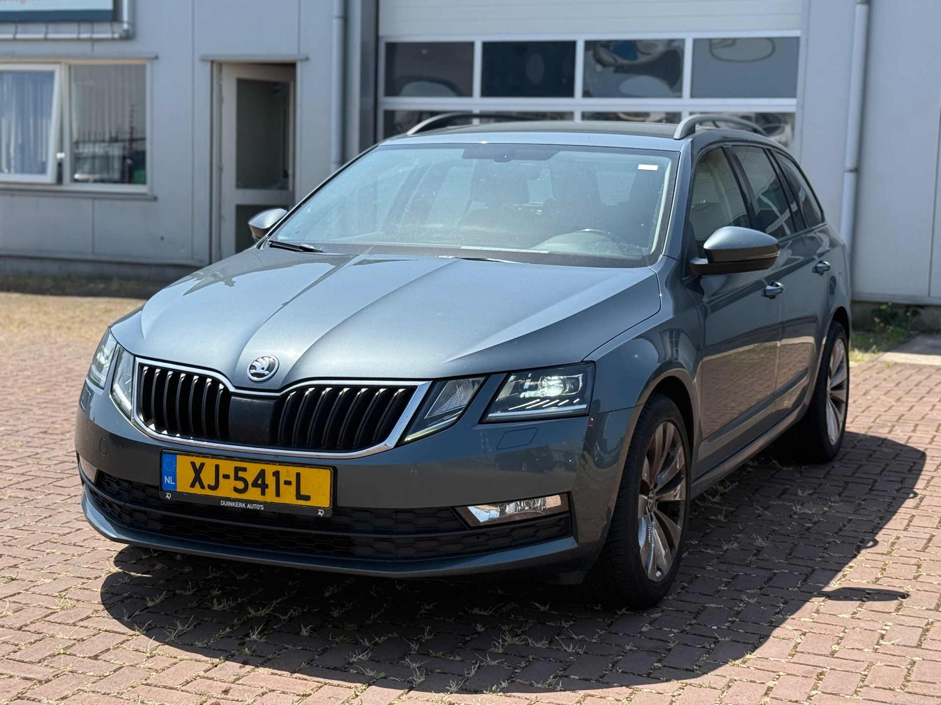 Škoda Octavia Combi 1.6 TDI Greentech Ambition Export