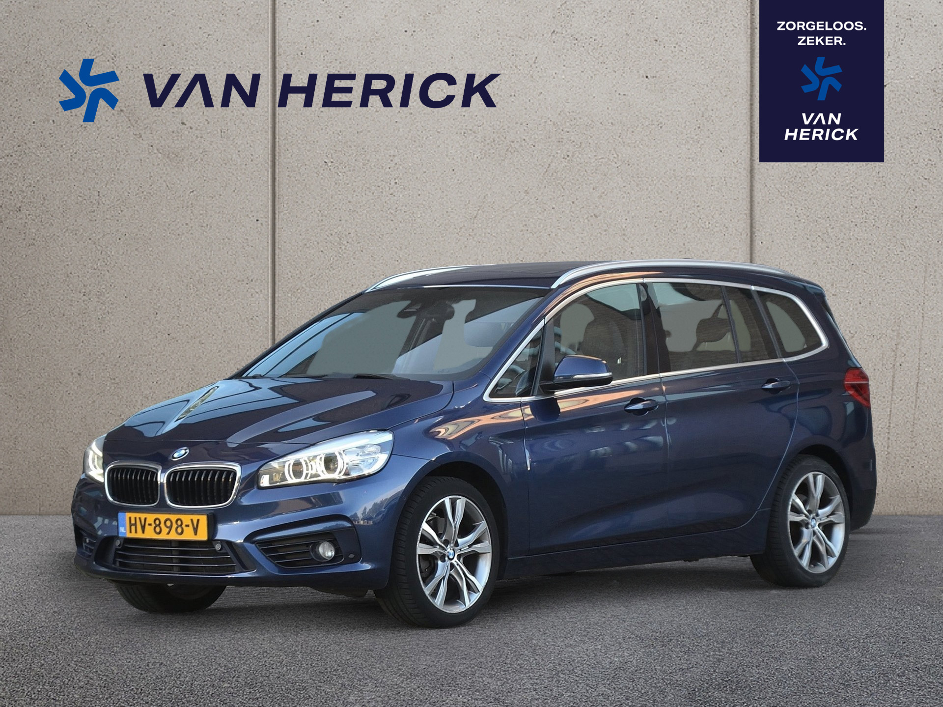 BMW 2 Serie Gran Tourer 218i Sport 7p. | Panoramadak | Trekhaak | Leder | PDC