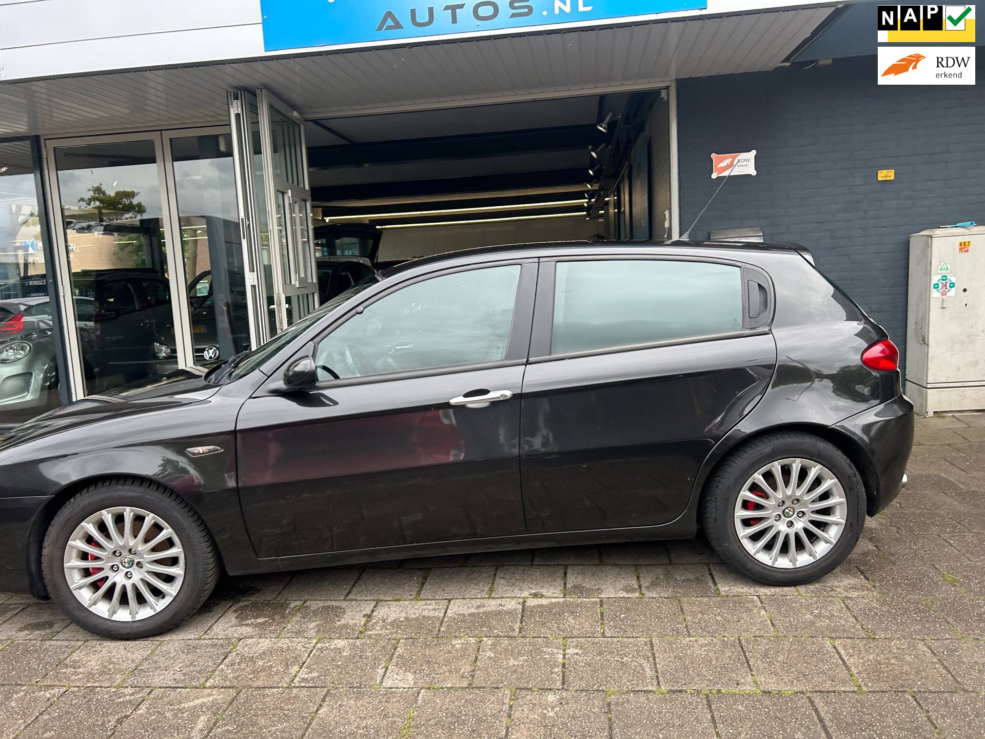 Alfa Romeo 147 2.0 T.Spark Distinctive Leder/Clima/Navi/Lm velgen