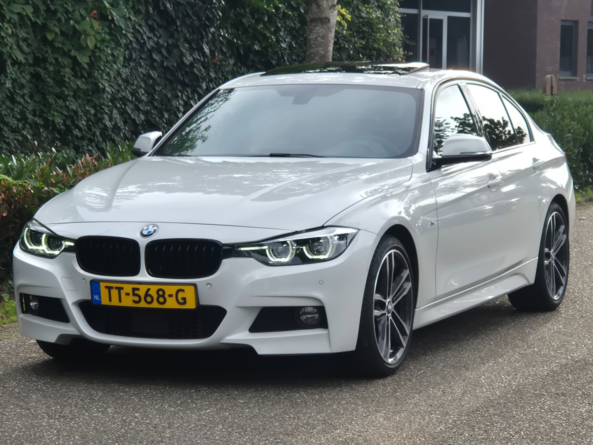 BMW 3-serie 320i F30 M Sport Ed Shadow Executive H&K Apple CarPlay Pano ACC Adaptieve Cruise Keyless NAP