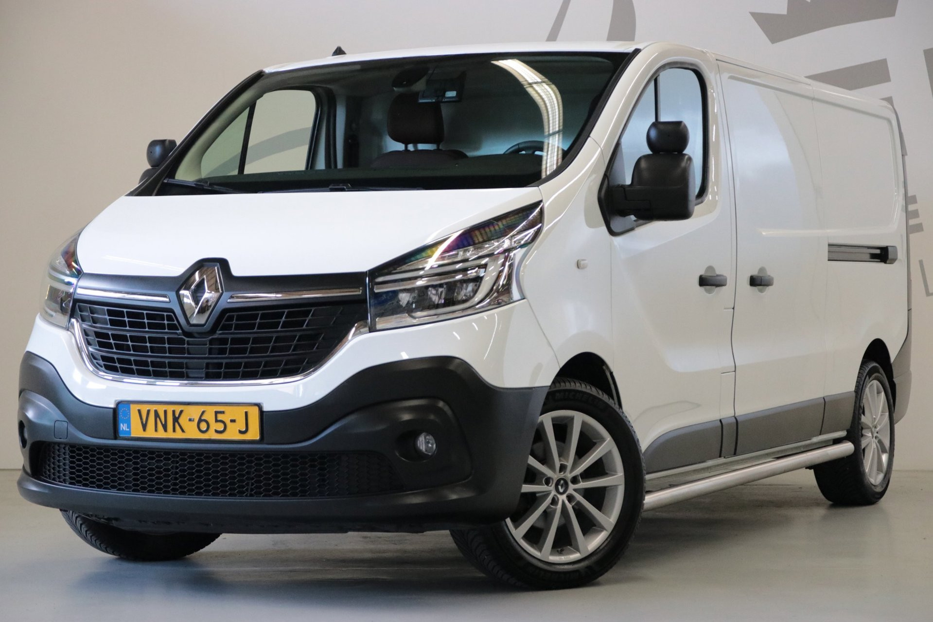 Renault Trafic 2.0 dCi NAP/ luchtvering/ leer/ Parkeersensoren
