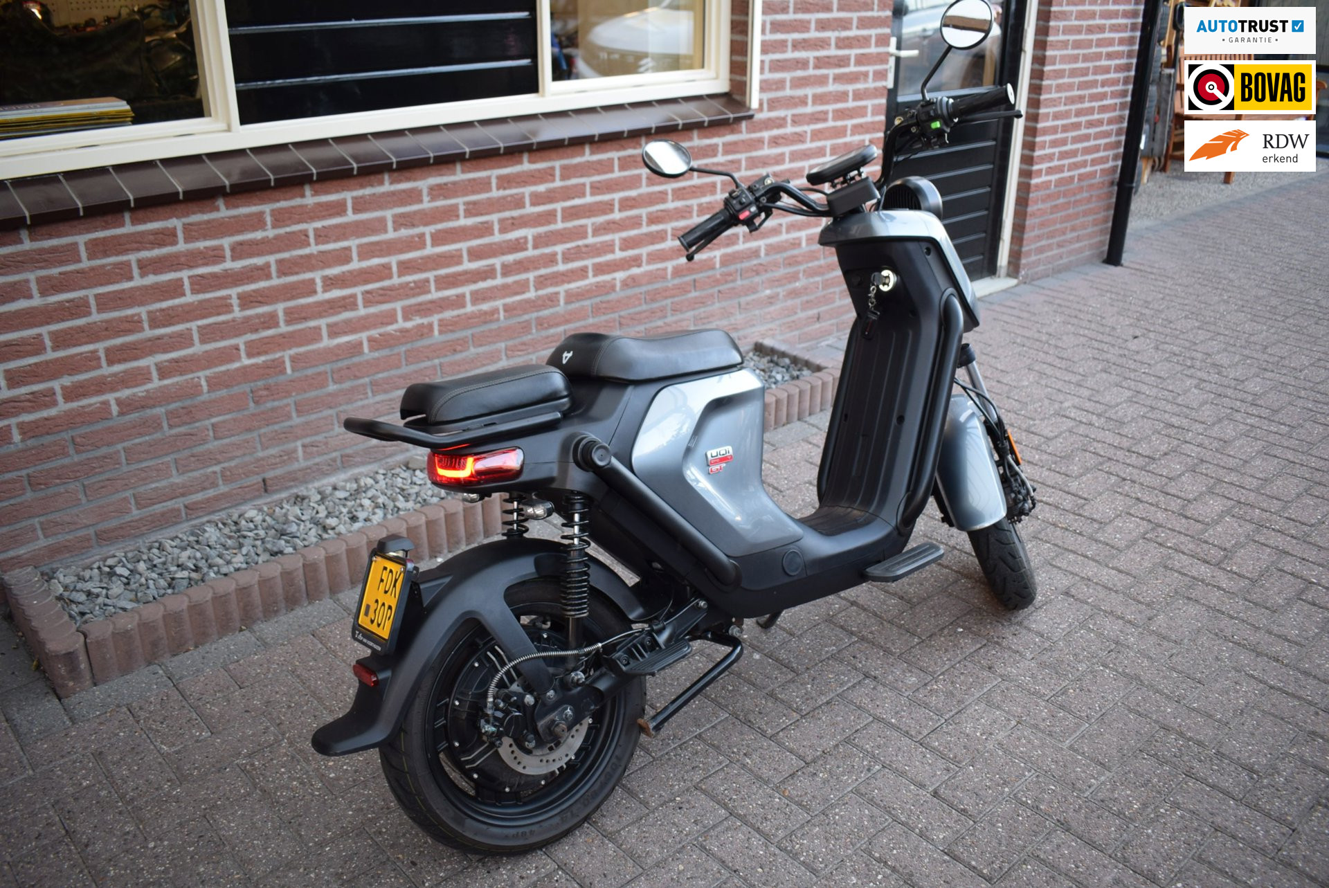 NIU SUPER NETTE Bromscooter UQI GT ELEKTRISCH 3727 KM BJ 2020