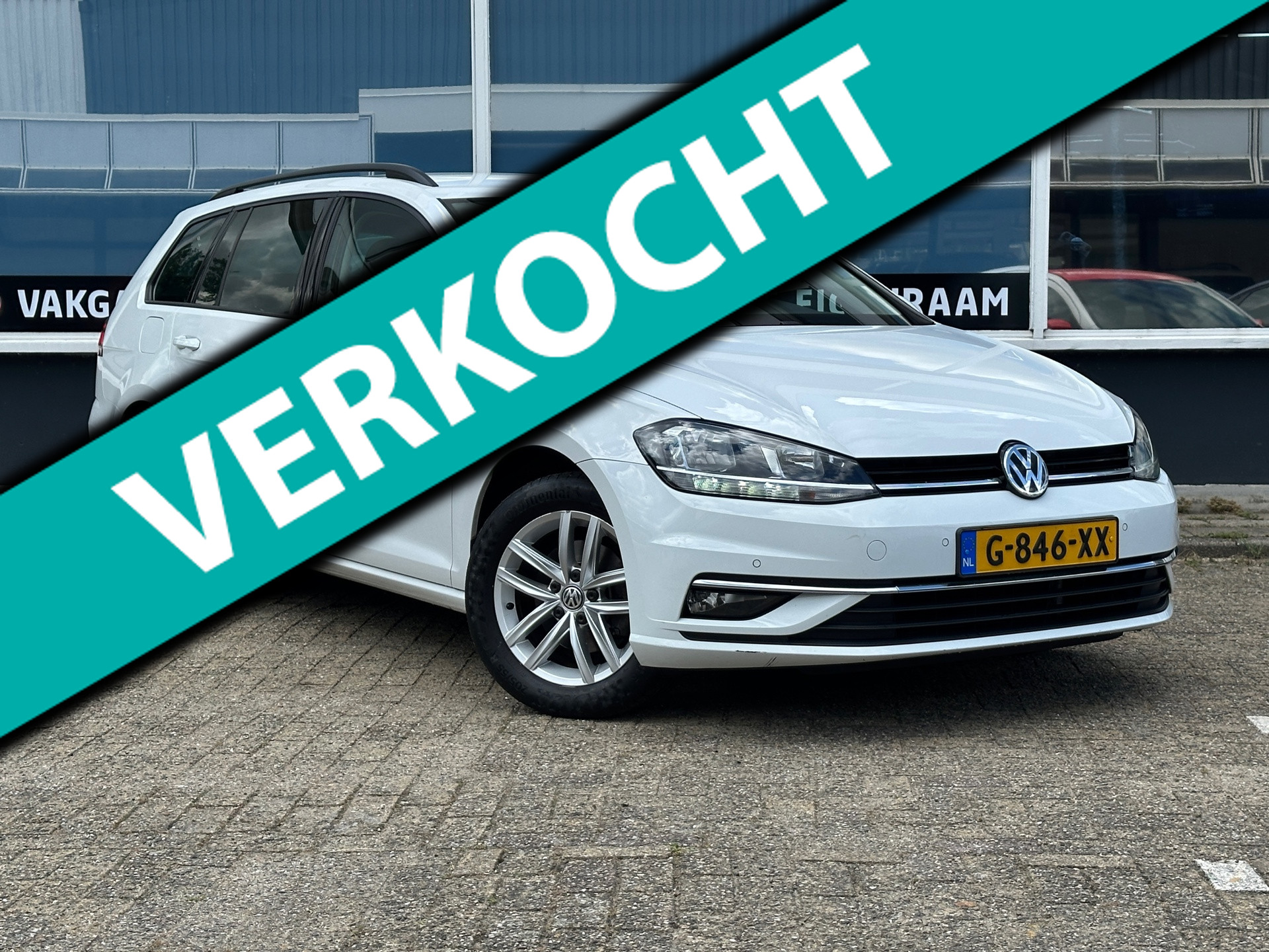 Volkswagen Golf Variant 1.0 TSI Highline/AUT/NAV/PDC/CARPLAY