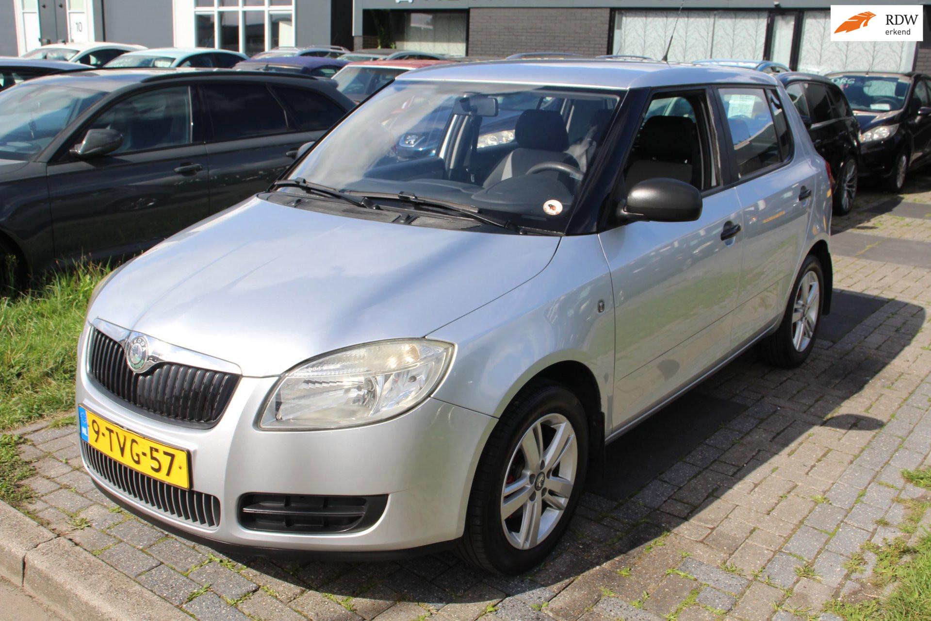 Škoda Fabia 1.2 Classic 5-deurs €1.495,- Airco Licht metalen Velgen Elc. pakket APK